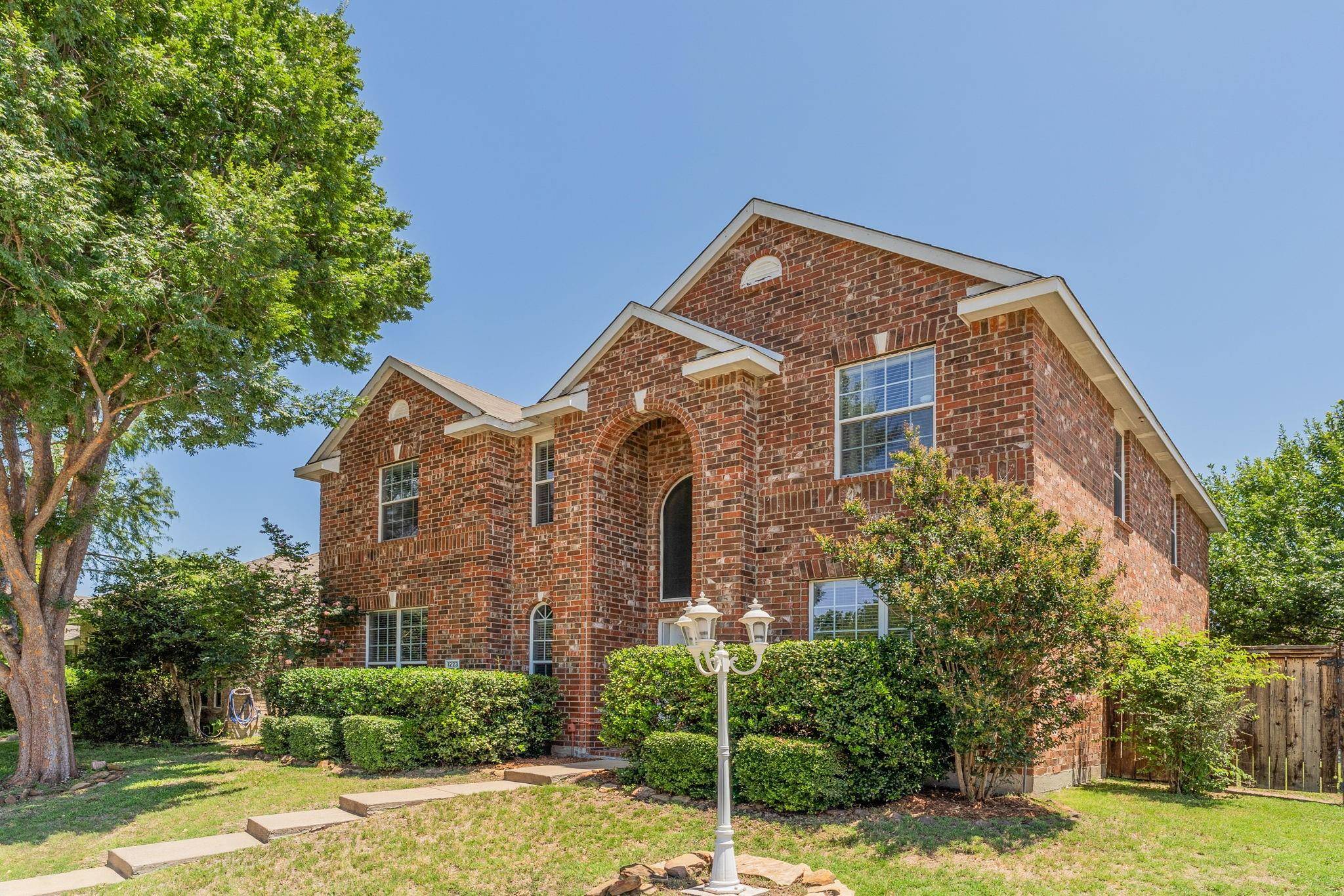 Allen, TX 75002,1223 Brook Ridge Avenue