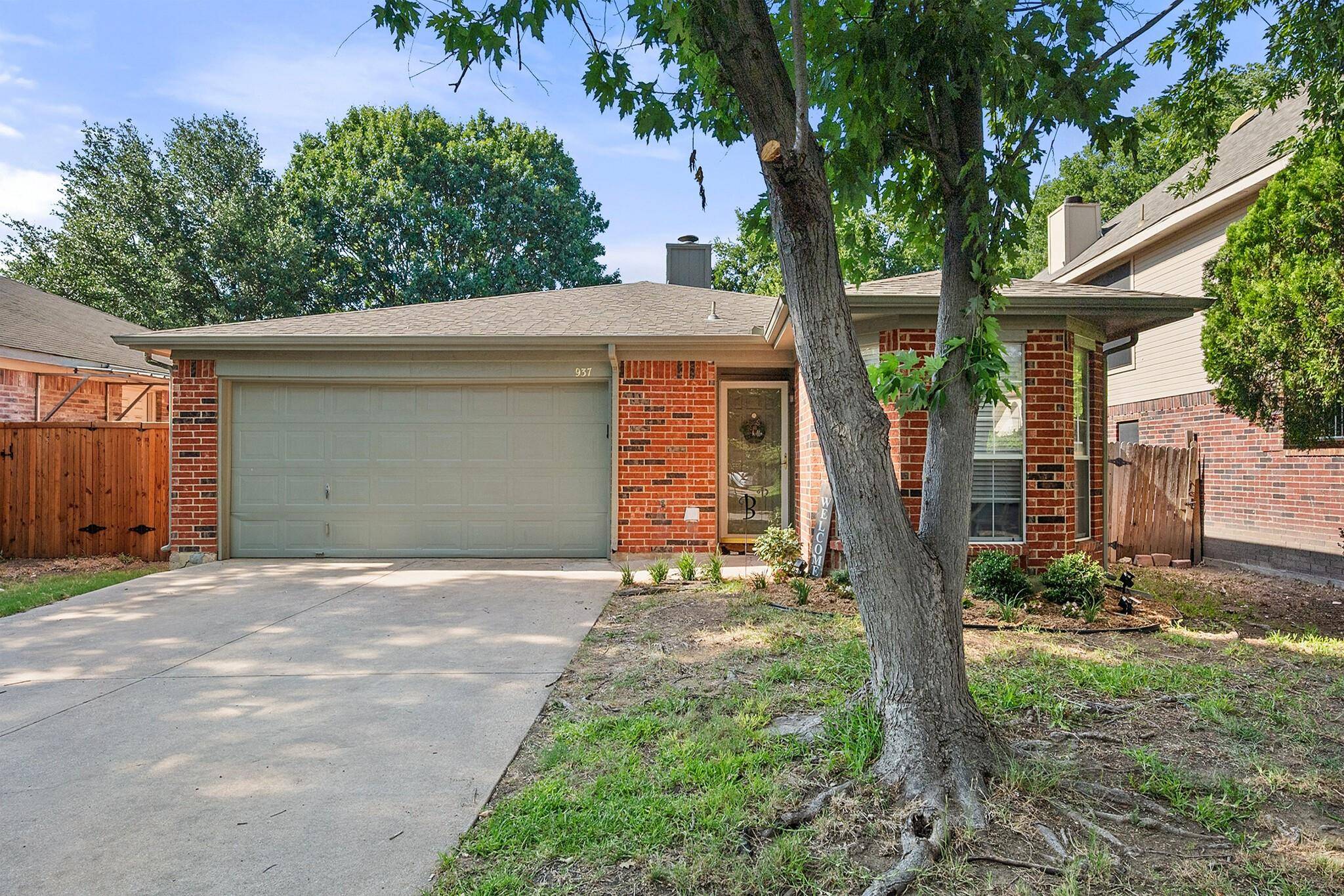 Arlington, TX 76017,937 Ashmount Lane