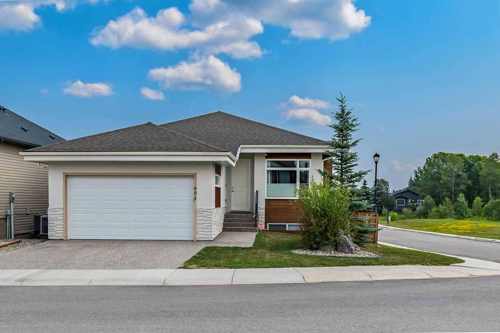 Diamond Valley, AB T0L 2A0,601 Country Meadows Close