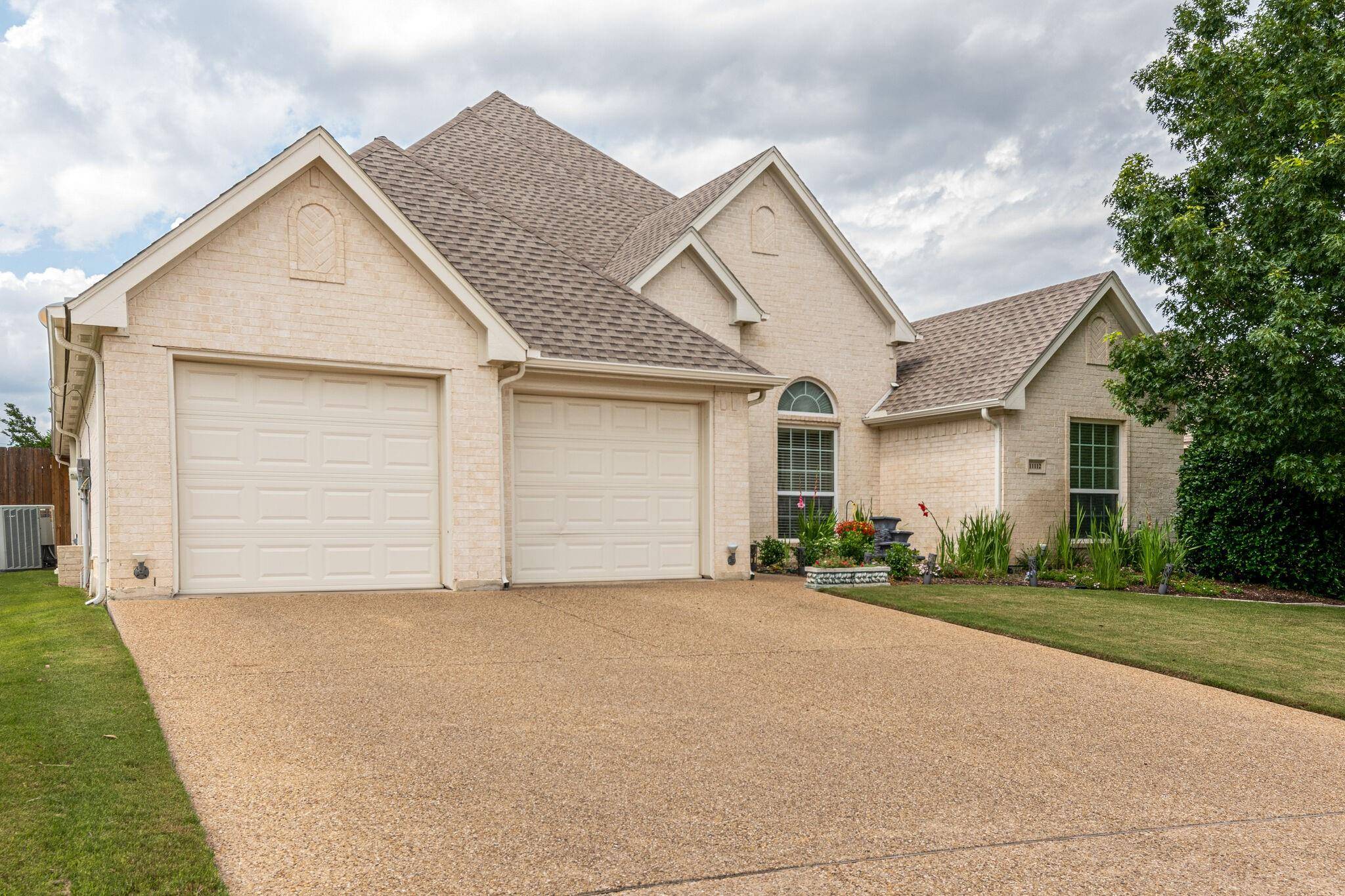 Benbrook, TX 76126,11112 Golfview Way