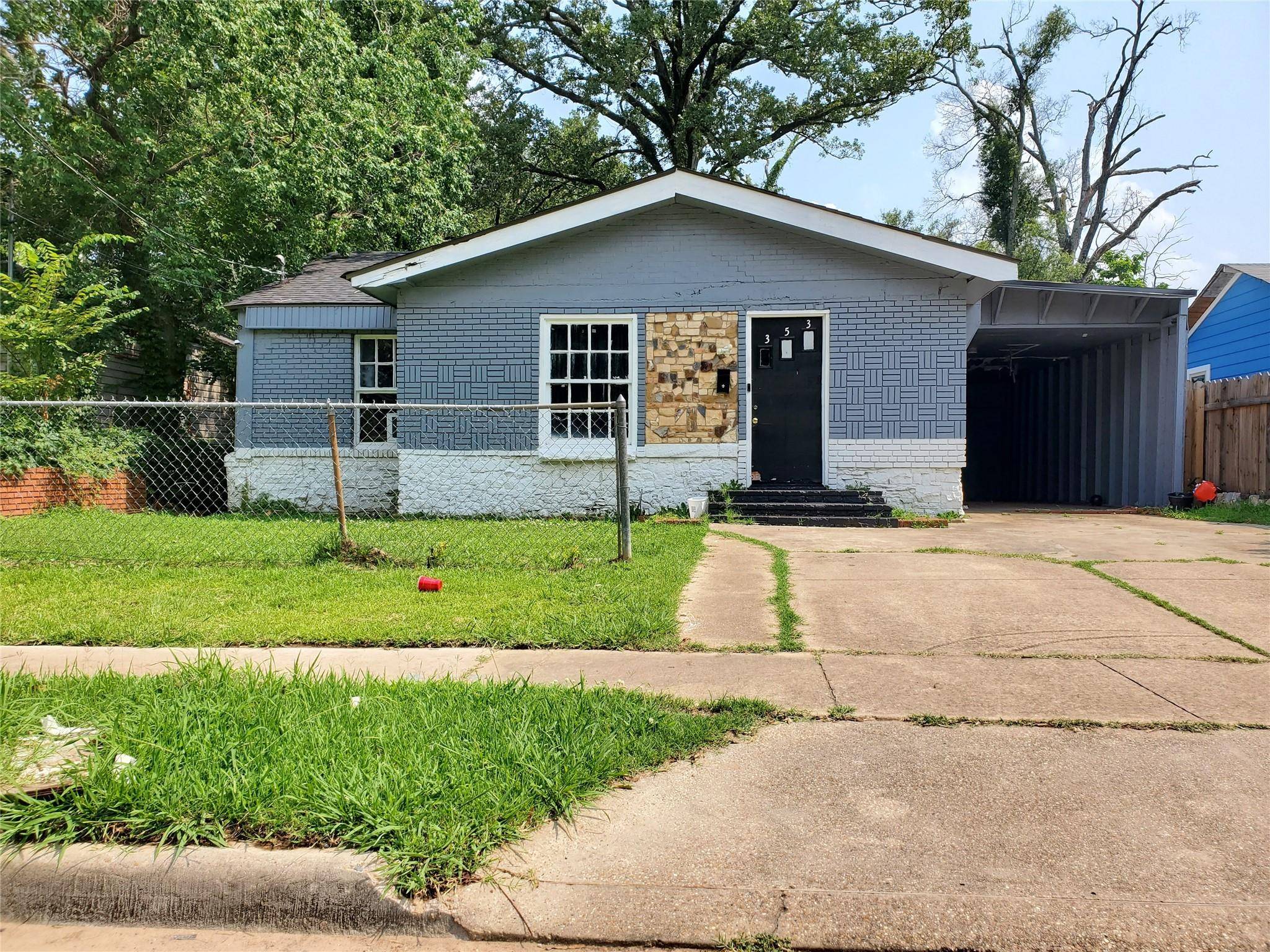 Shreveport, LA 71106,353 E 75th Street