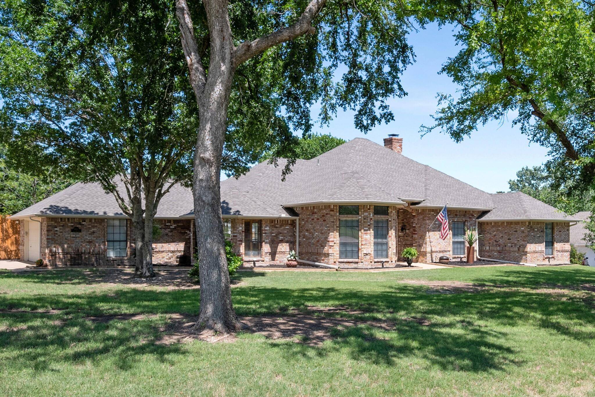 Midlothian, TX 76065,1612 Creek Bend Drive