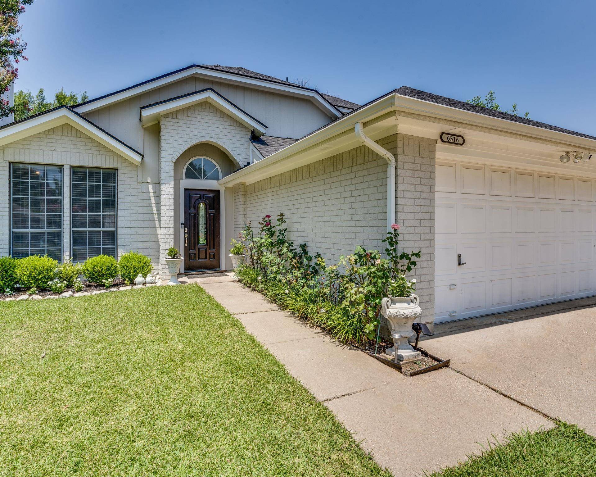 Arlington, TX 76001,6516 Spitfire Drive