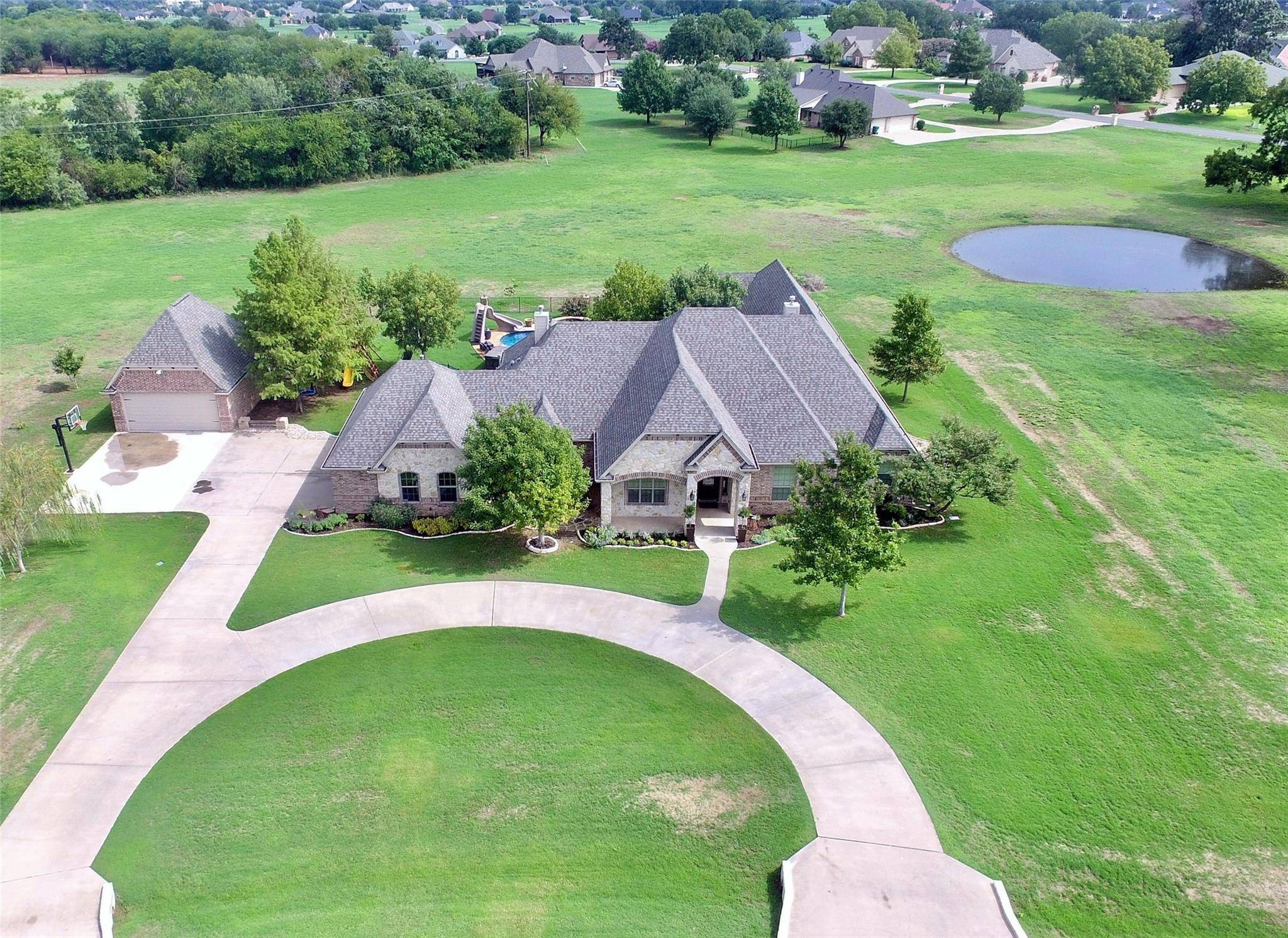 Granbury, TX 76048,1106 W Iberian Court