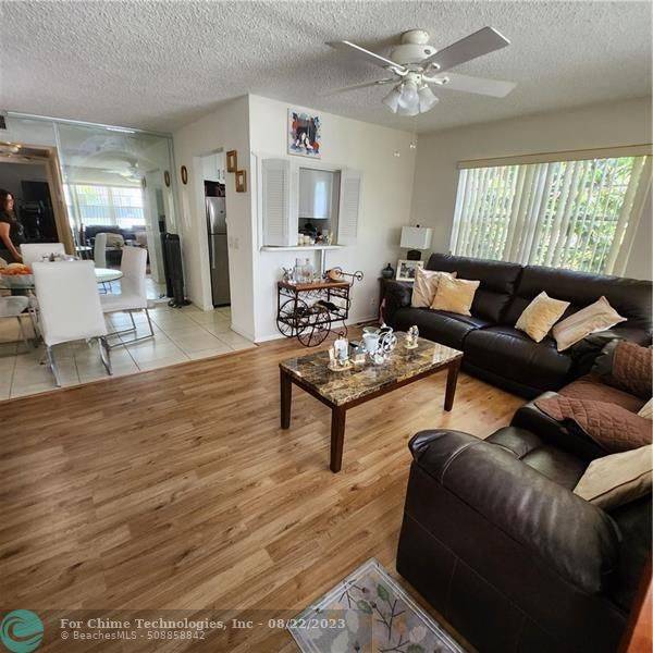 Deerfield Beach, FL 33442,637 Durham W  #637