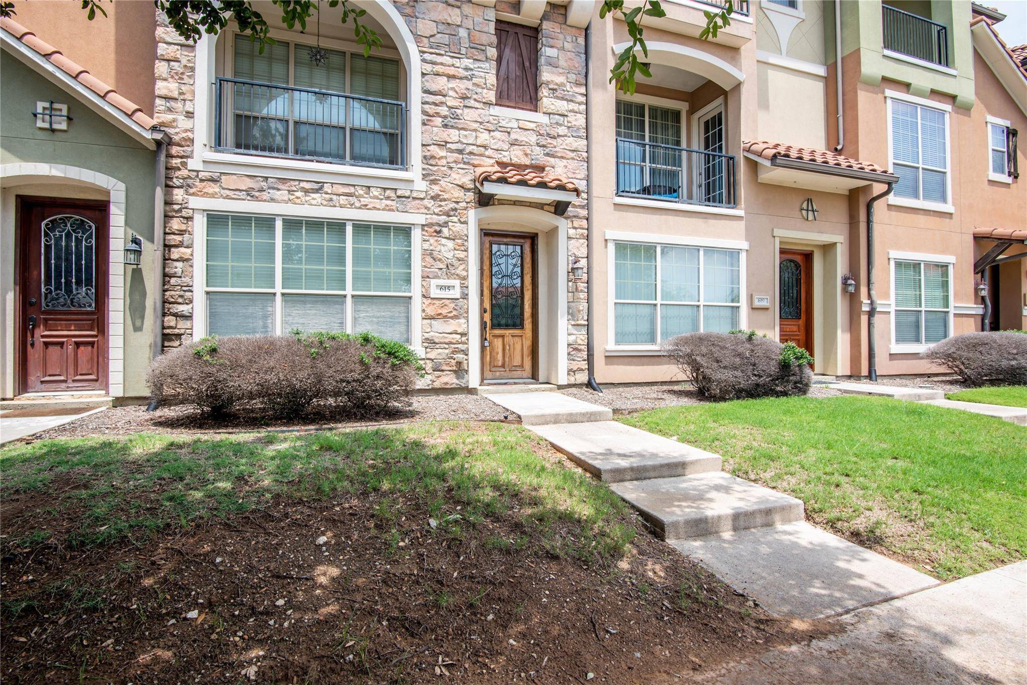 Irving, TX 75039,615 Senda #61