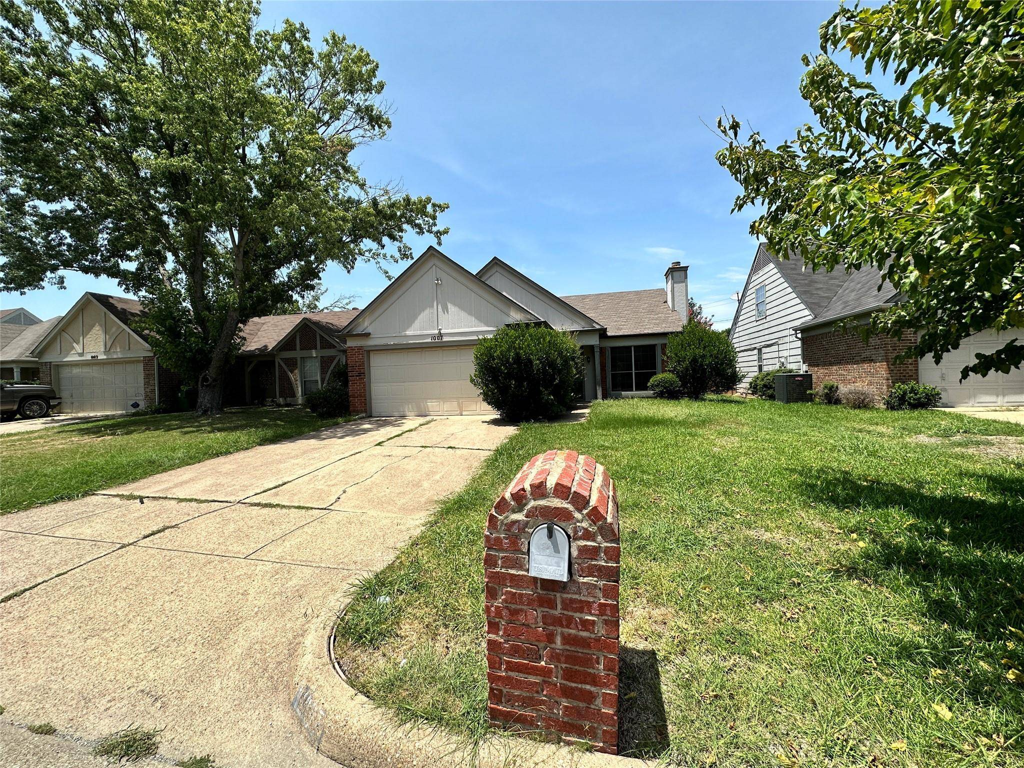 Arlington, TX 76017,1007 Danforth Court