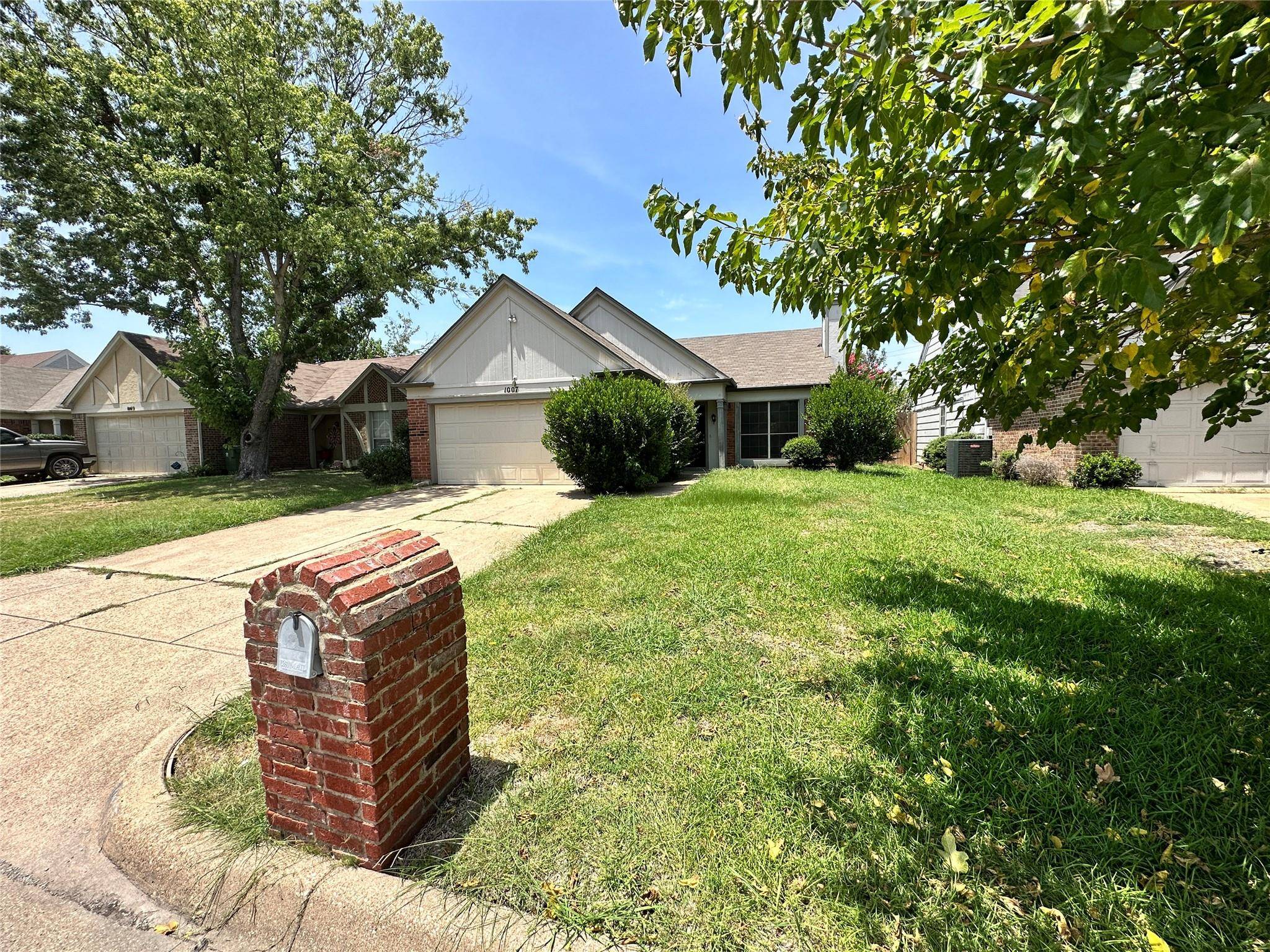 Arlington, TX 76017,1007 Danforth Court