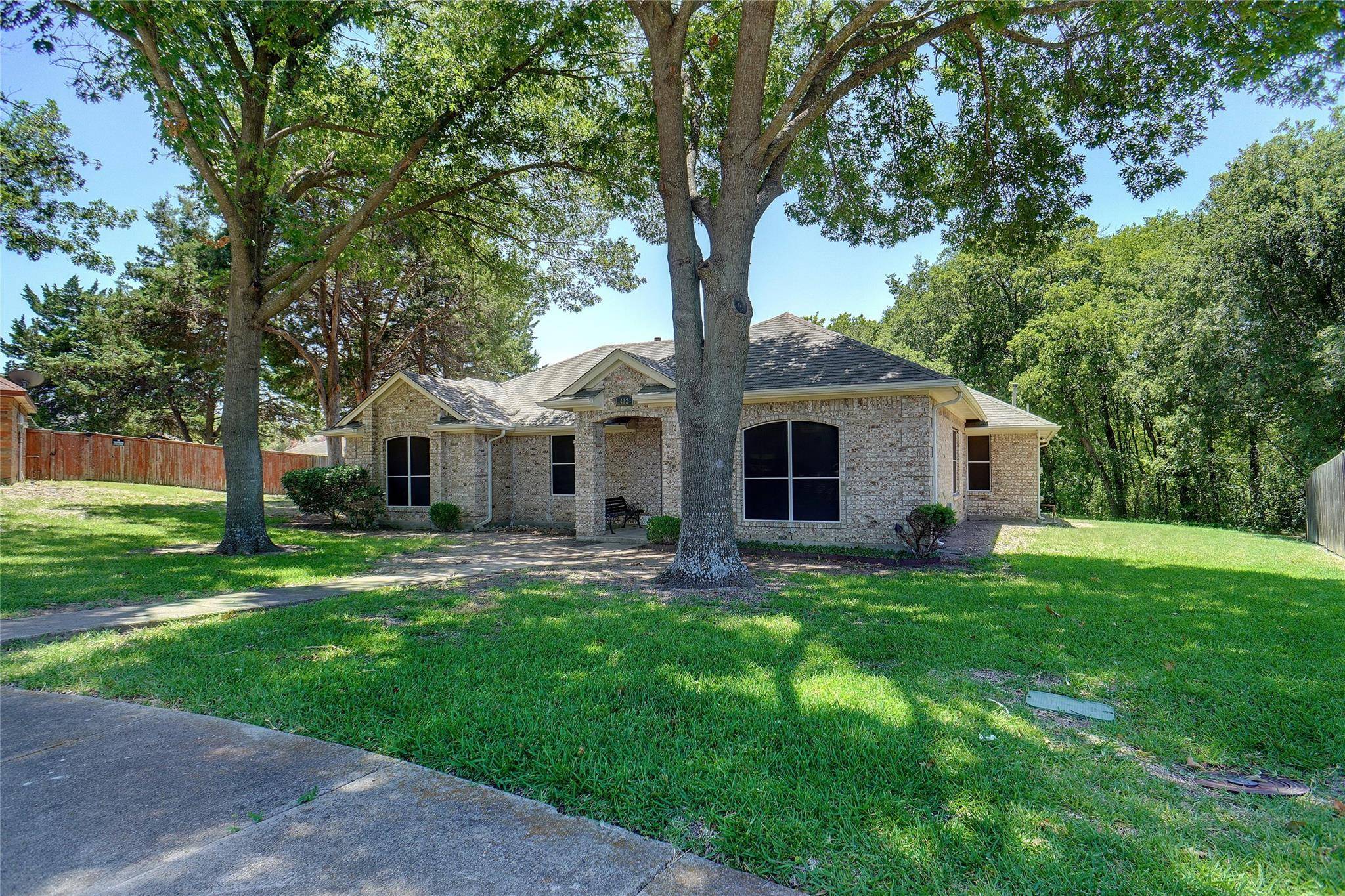 Desoto, TX 75115,412 Channel View Court