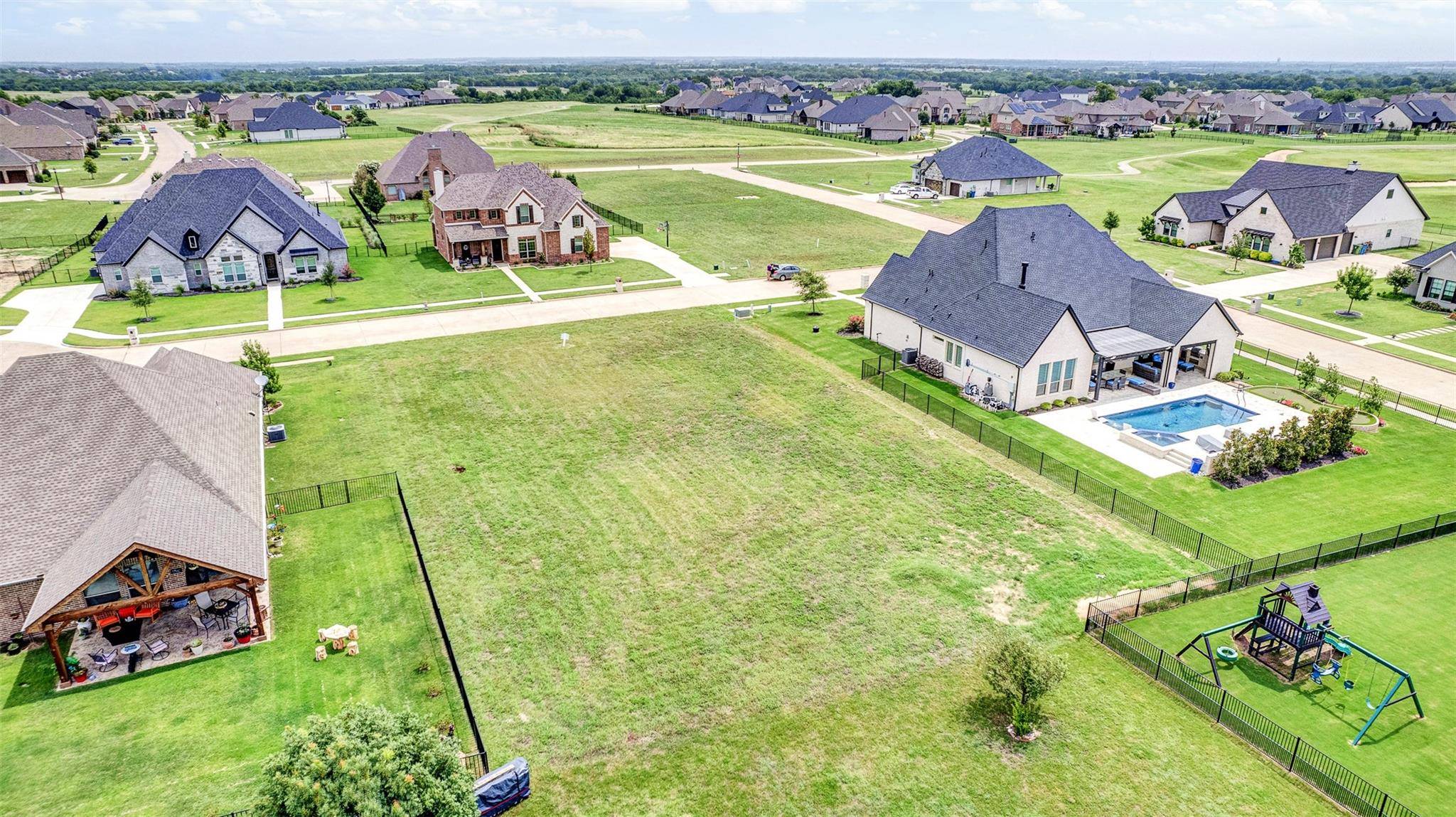 Gunter, TX 75058,1613 Highbridge Court