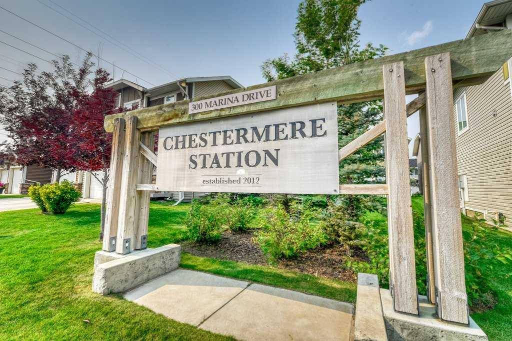 Chestermere, AB T1X 0P6,300 Marina DR #7