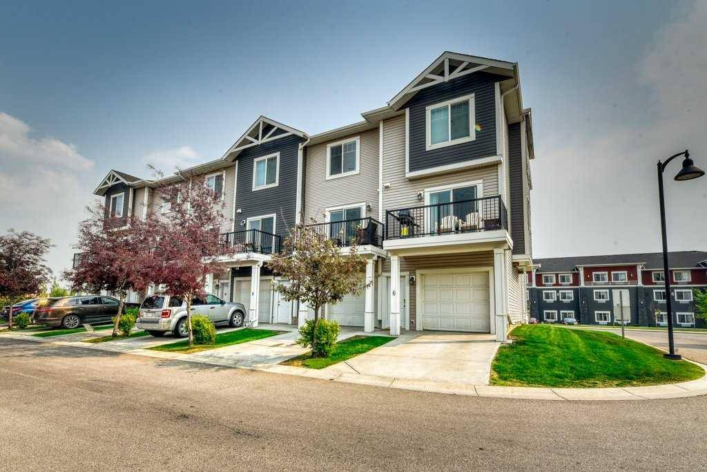 Chestermere, AB T1X 0P6,300 Marina DR #7