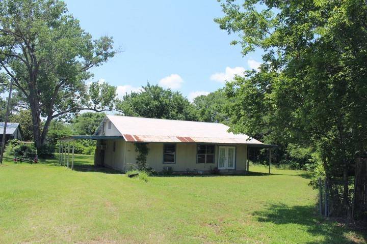 Kemp, TX 75143,724 Quail Run Court