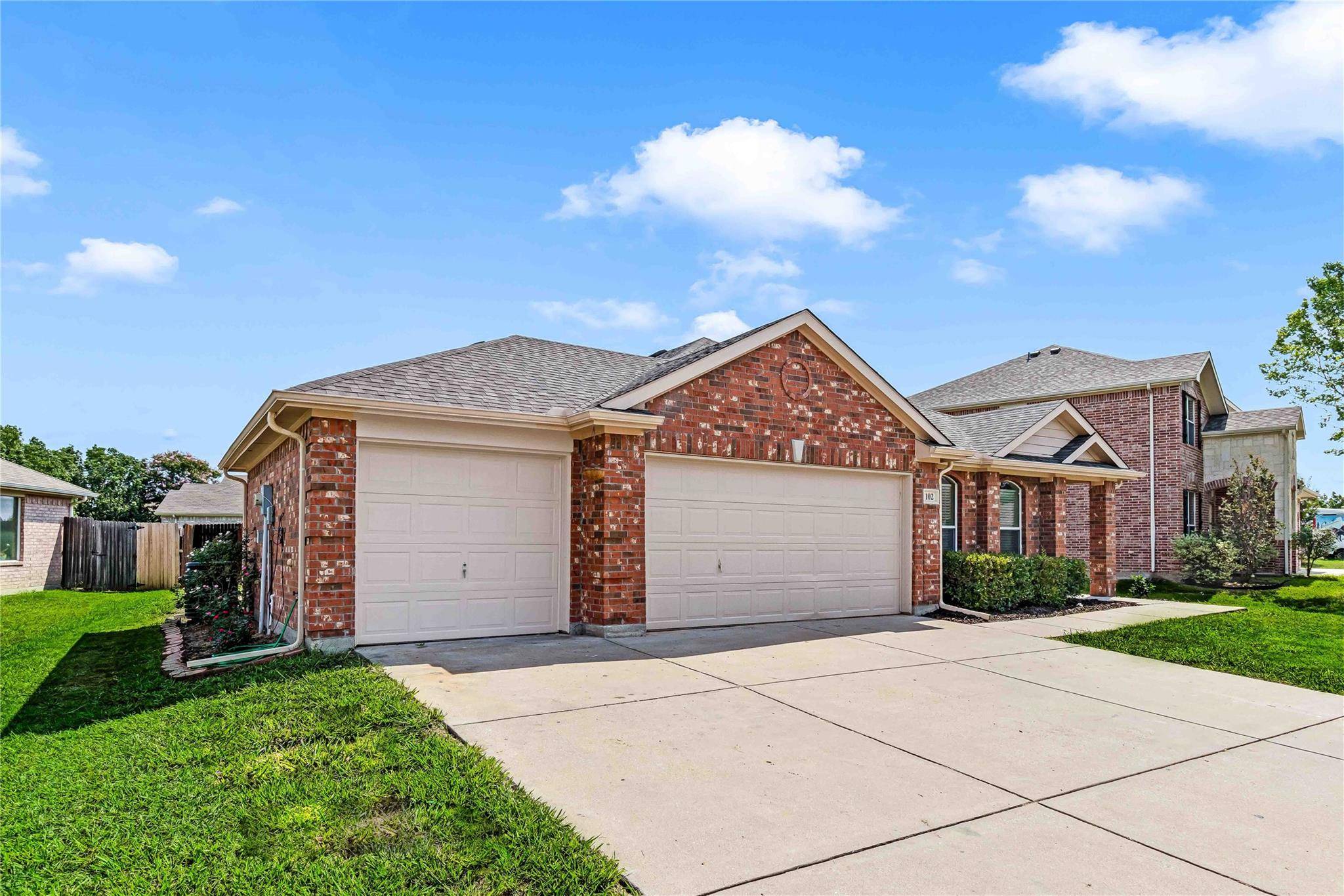 Forney, TX 75126,102 Robin Lane