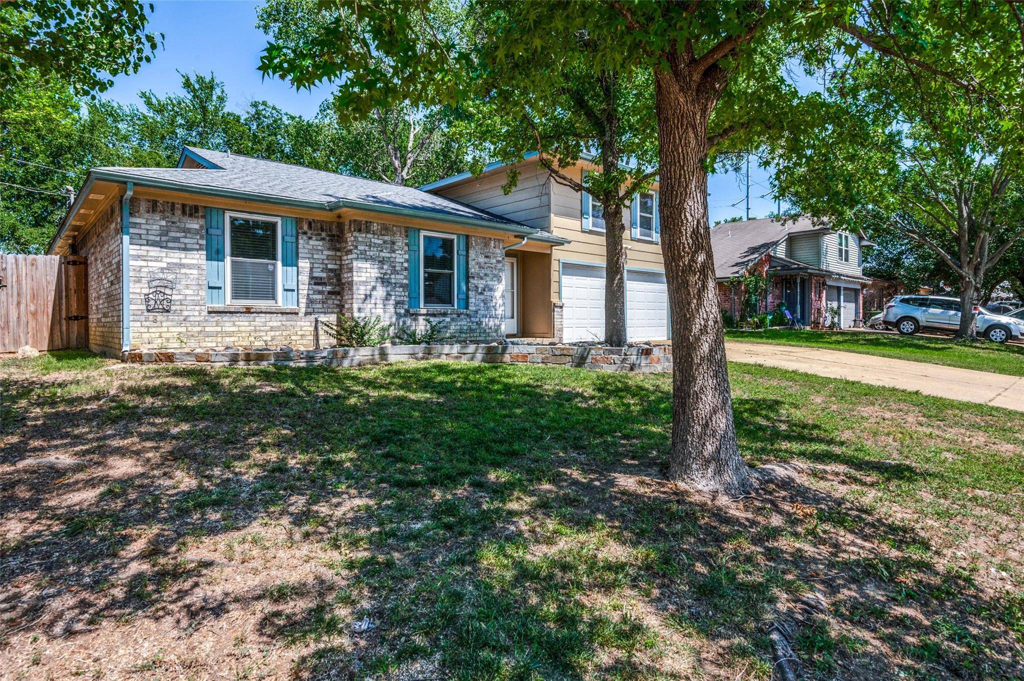 Arlington, TX 76018,6009 Parkmeadow Drive