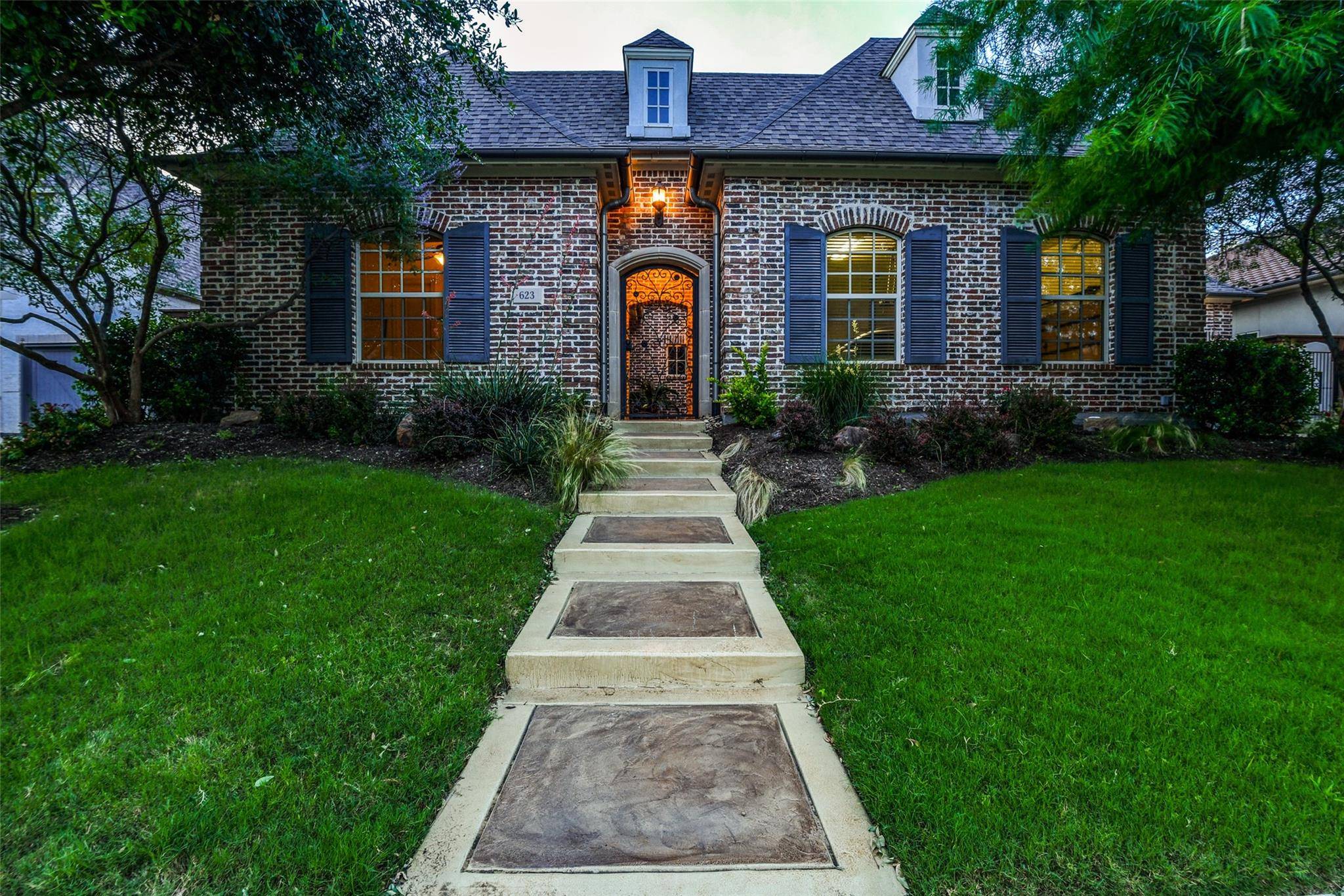 Irving, TX 75039,623 Creekway Drive