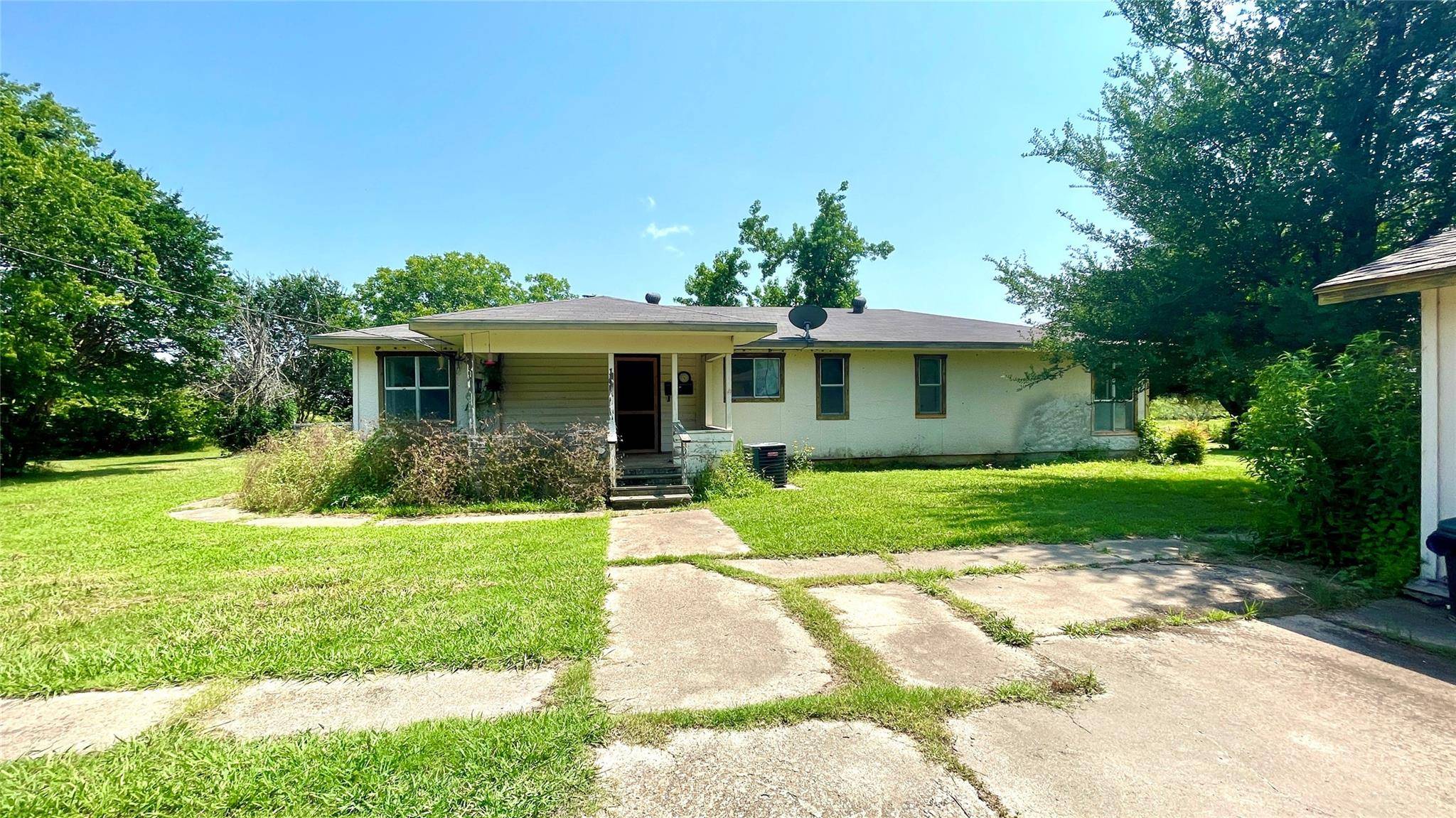 Terrell, TX 75161,9853 County Road 353