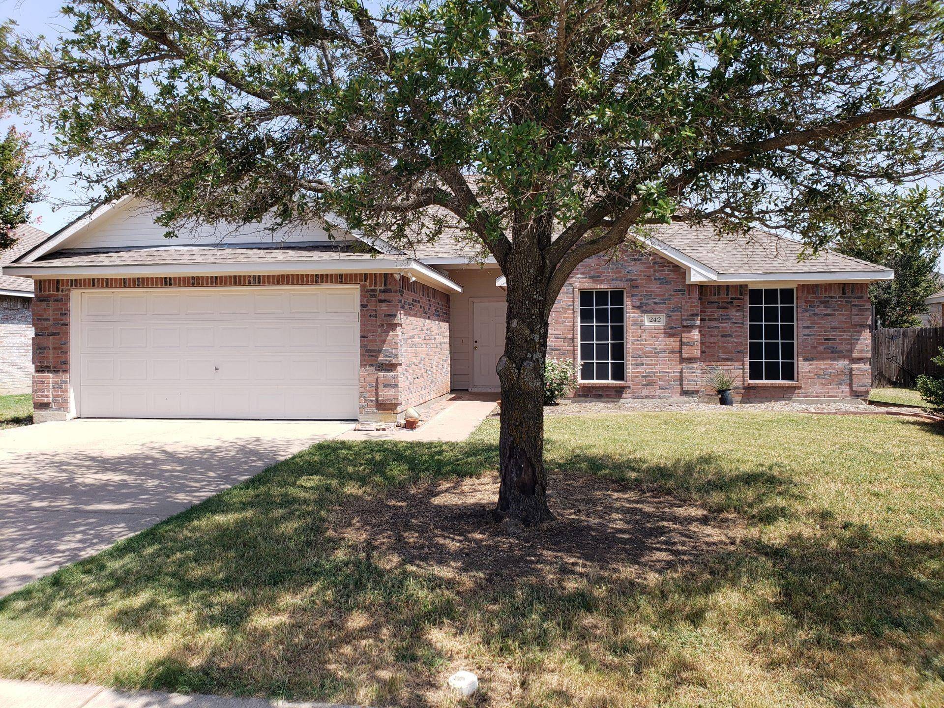 Waxahachie, TX 75165,242 Chesterfield Circle