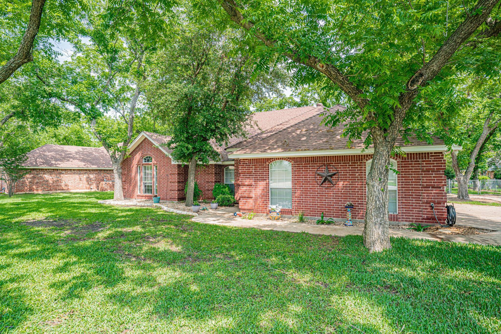 Granbury, TX 76049,9307 S Longwood Drive