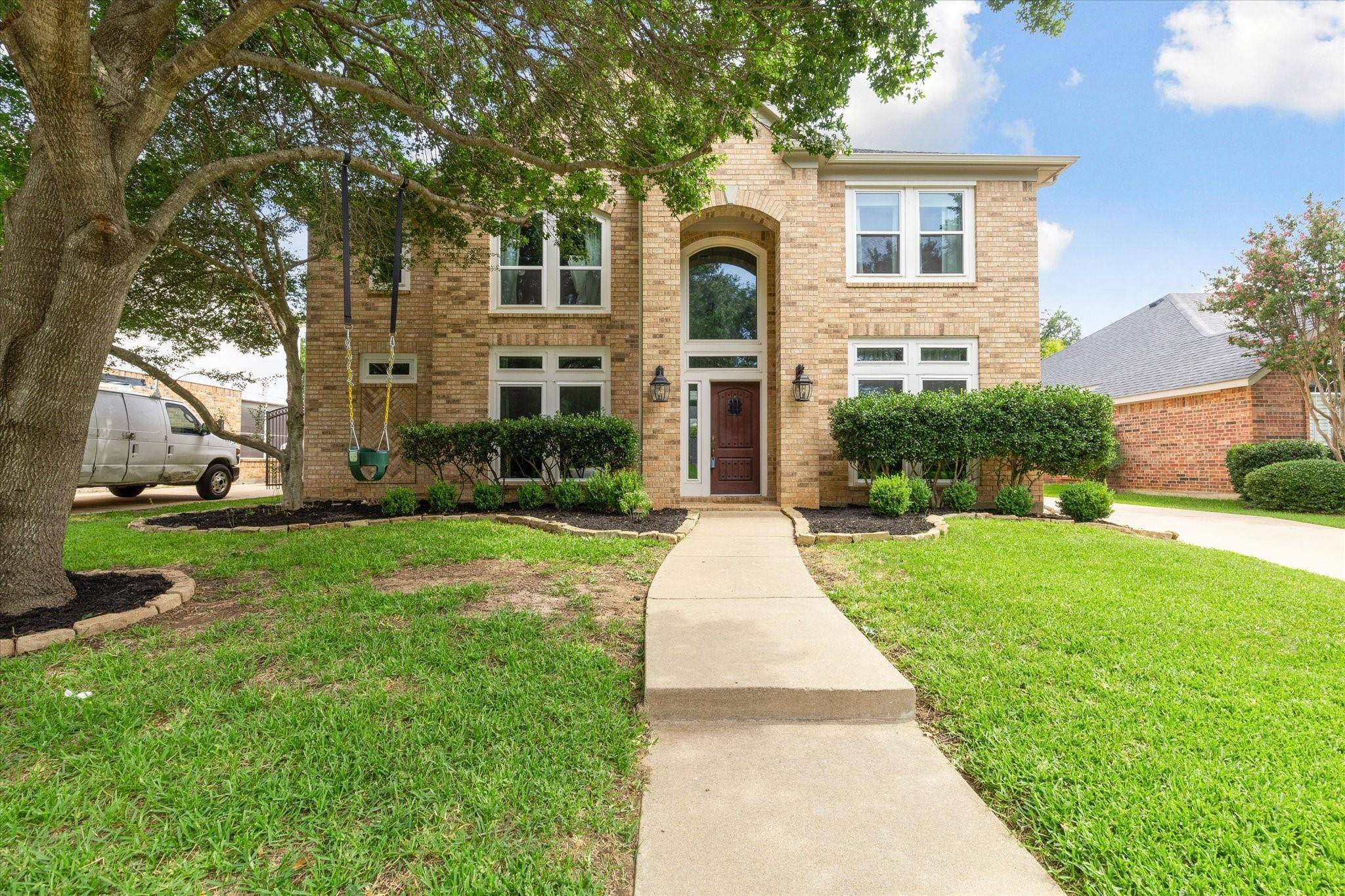 Fort Worth, TX 76132,6905 Spring Valley Way