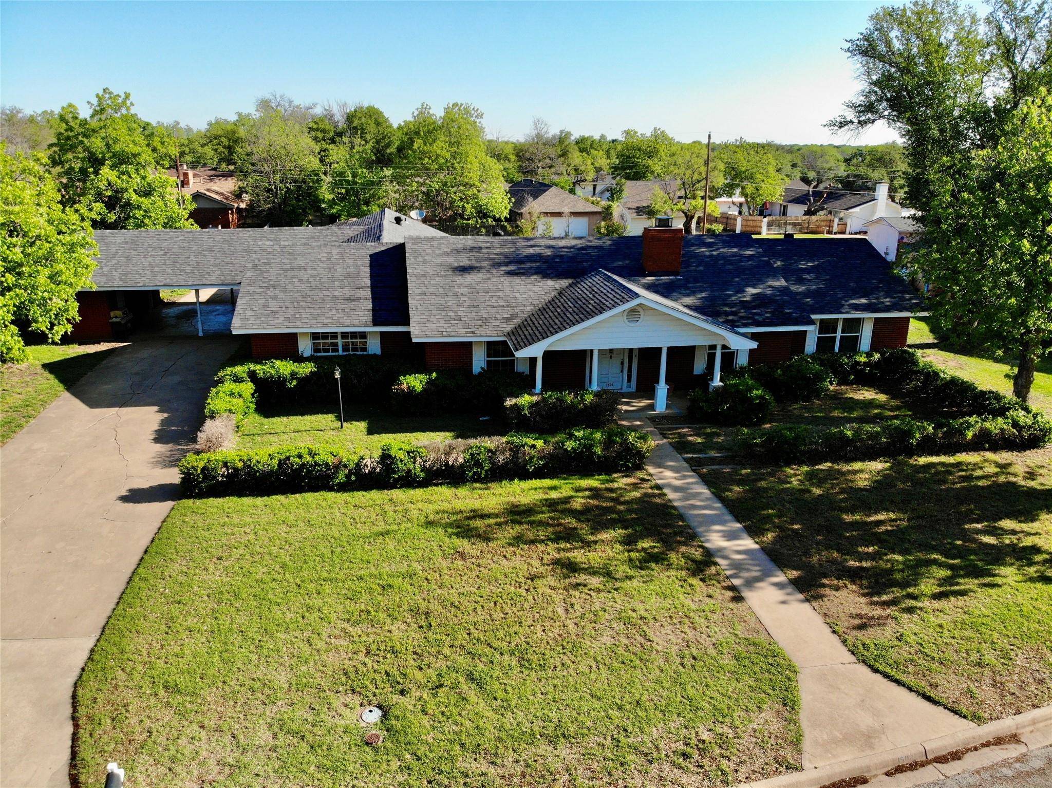 Breckenridge, TX 76424,1502 Cypress Street