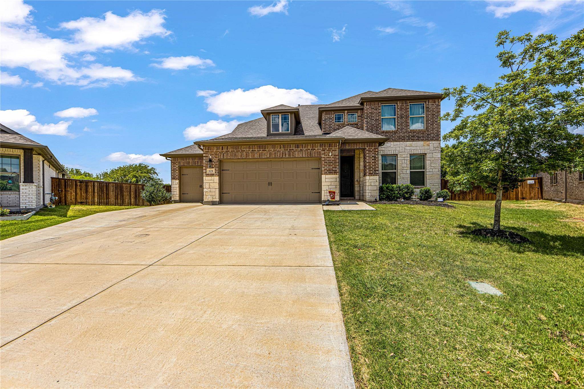 Fort Worth, TX 76131,121 Mossy Oak Trail