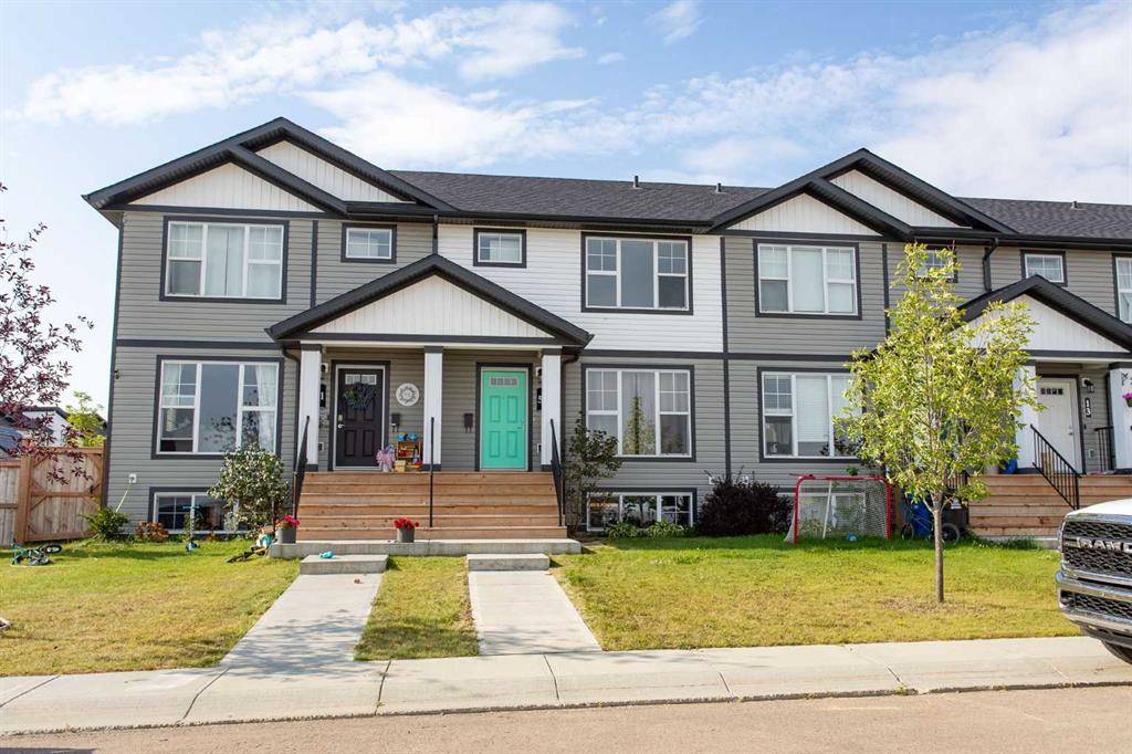 Blackfalds, AB T4M 0N1,5 Anna Close