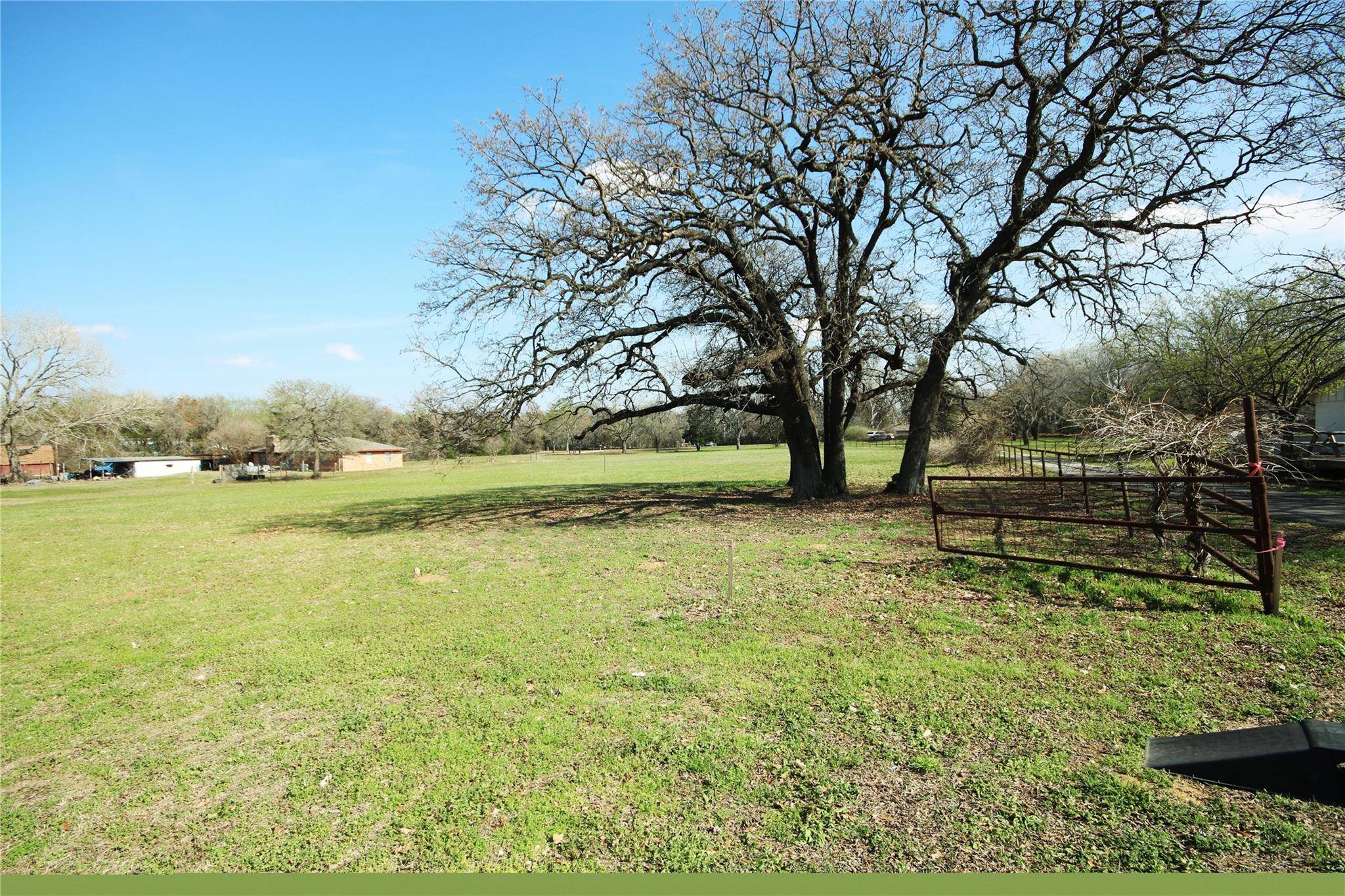 Burleson, TX 76028,2736 County Road 804A