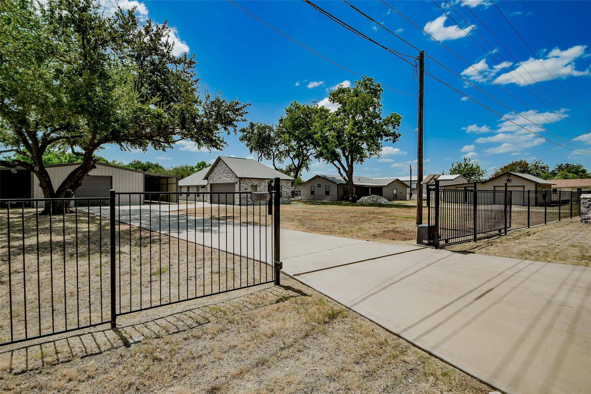 Granbury, TX 76049,3806 Sandy Beach Drive