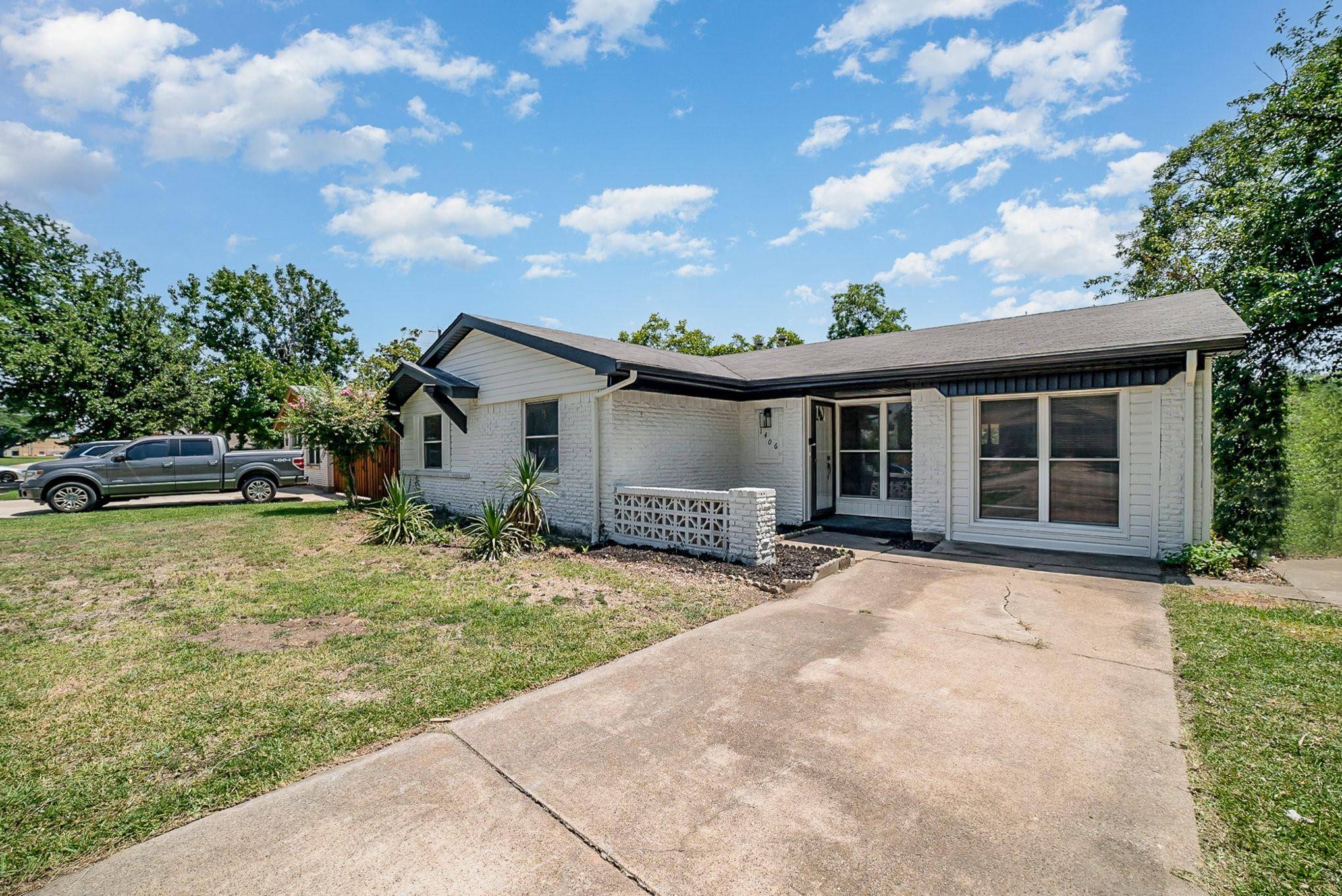 Garland, TX 75042,1406 Meadowcrest Drive