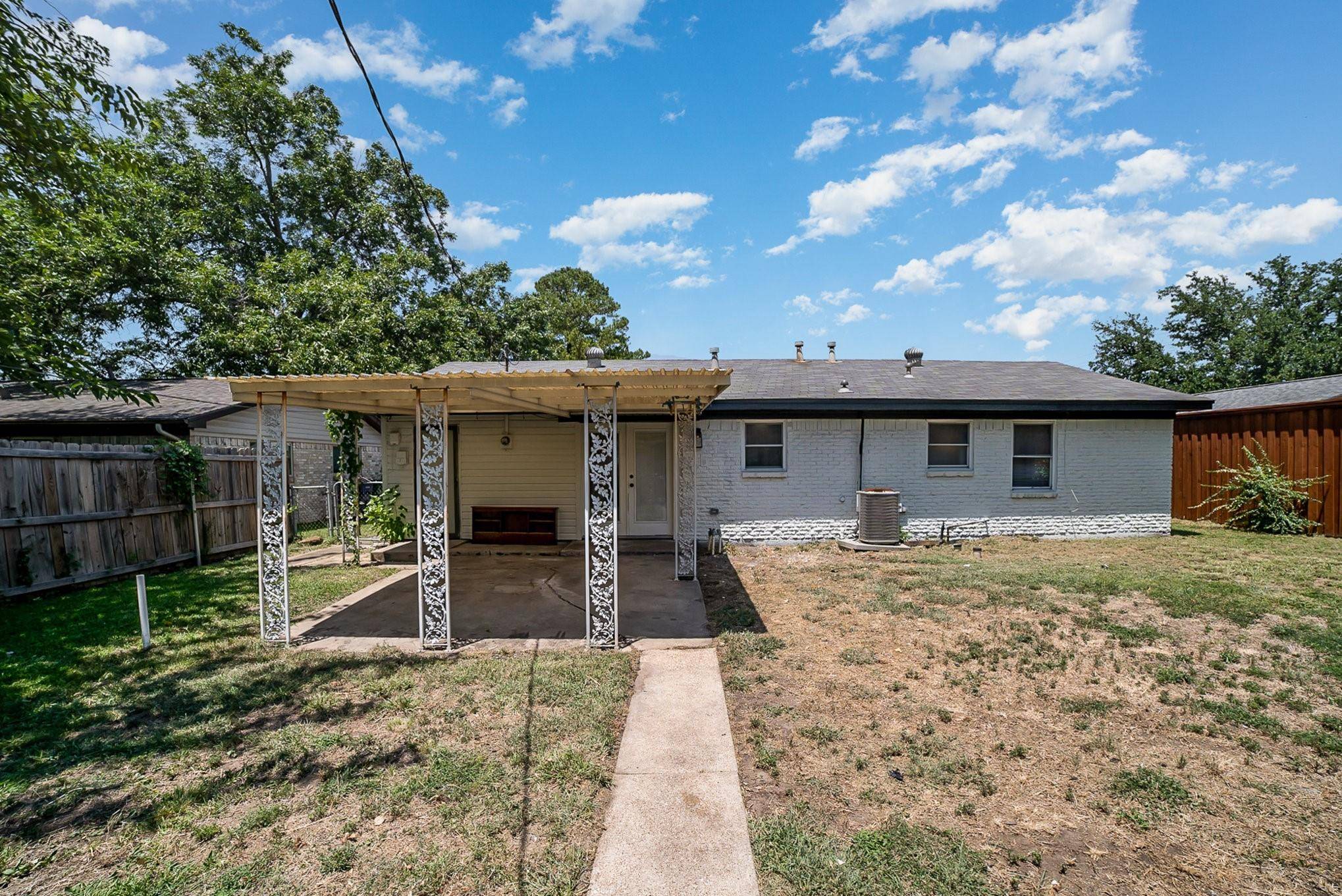 Garland, TX 75042,1406 Meadowcrest Drive