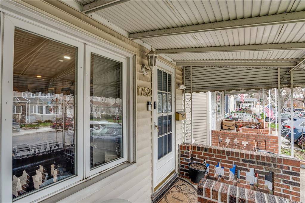 Brooklyn, NY 11234,1752 East 38th ST