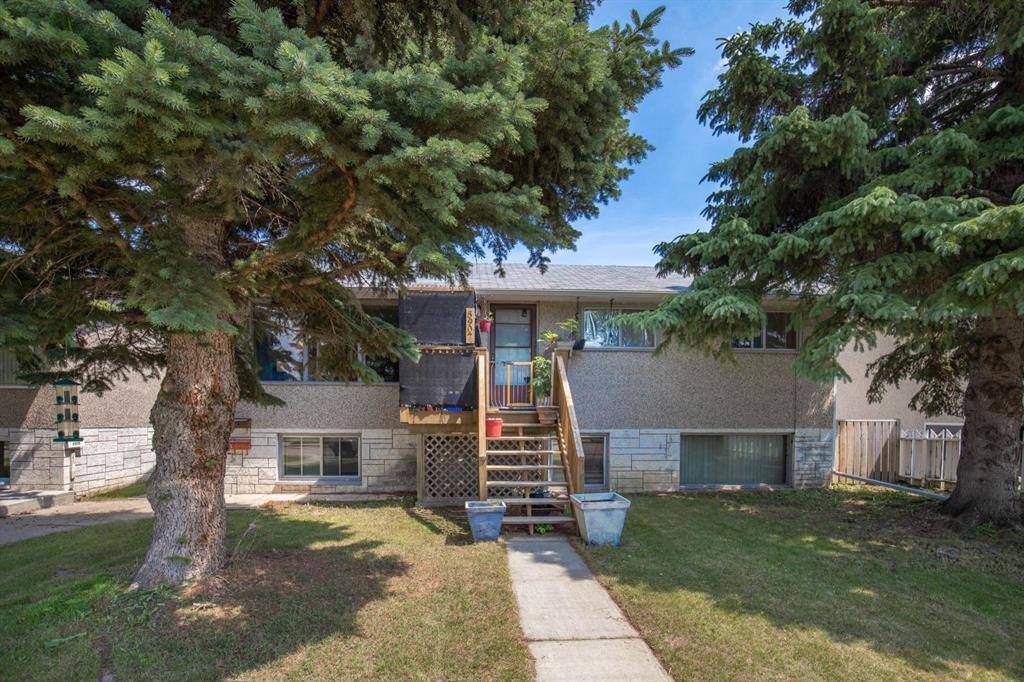 Red Deer, AB T4N 1E9,5907 West Park CRES