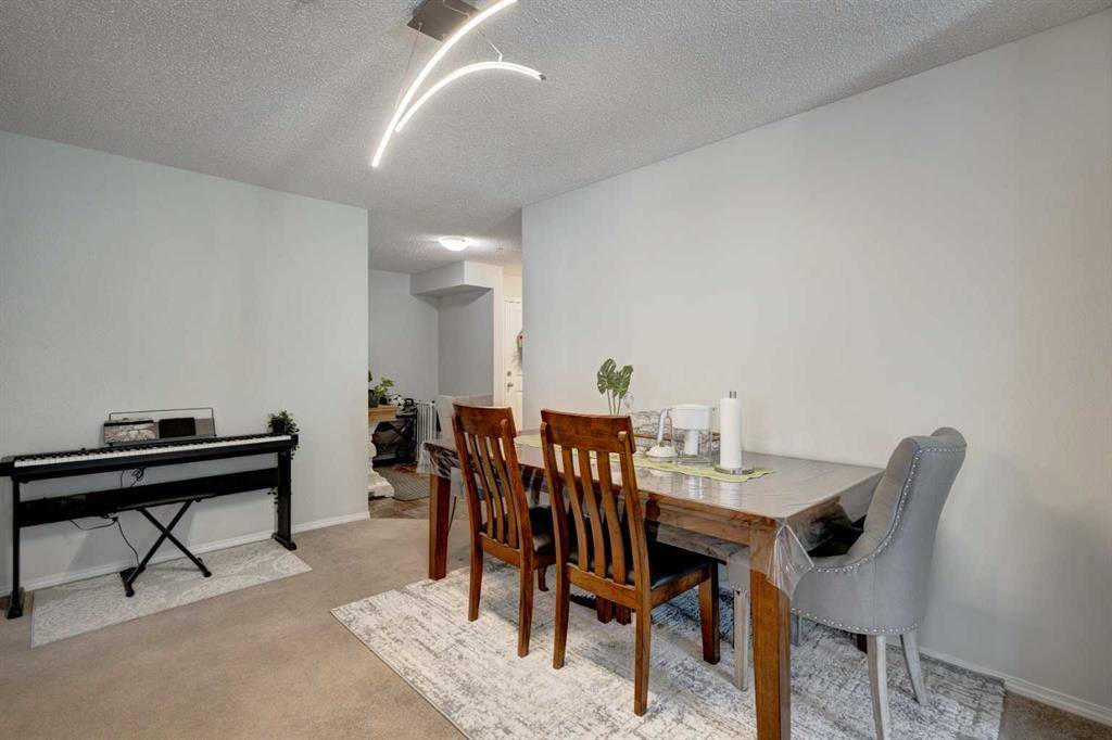 Calgary, AB T2X 2B9,81 Legacy BLVD SE #3120