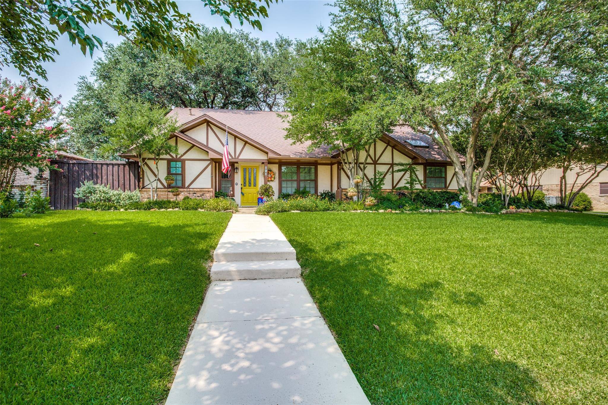 Highland Village, TX 75077,121 Addison Drive