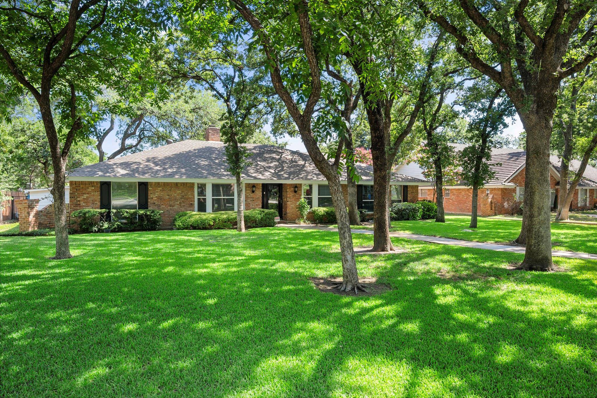 Arlington, TX 76012,1818 W Cedar Elm Drive