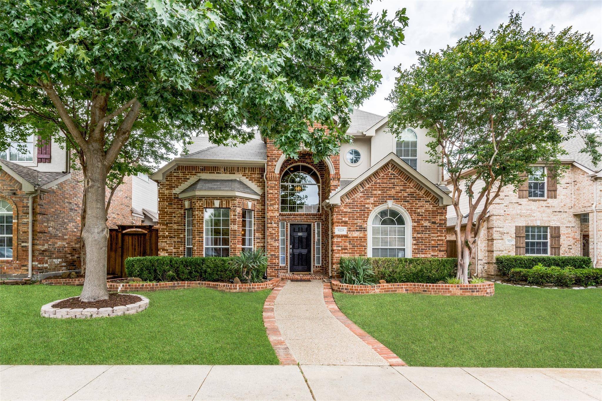 Plano, TX 75025,9225 Blue Water Drive