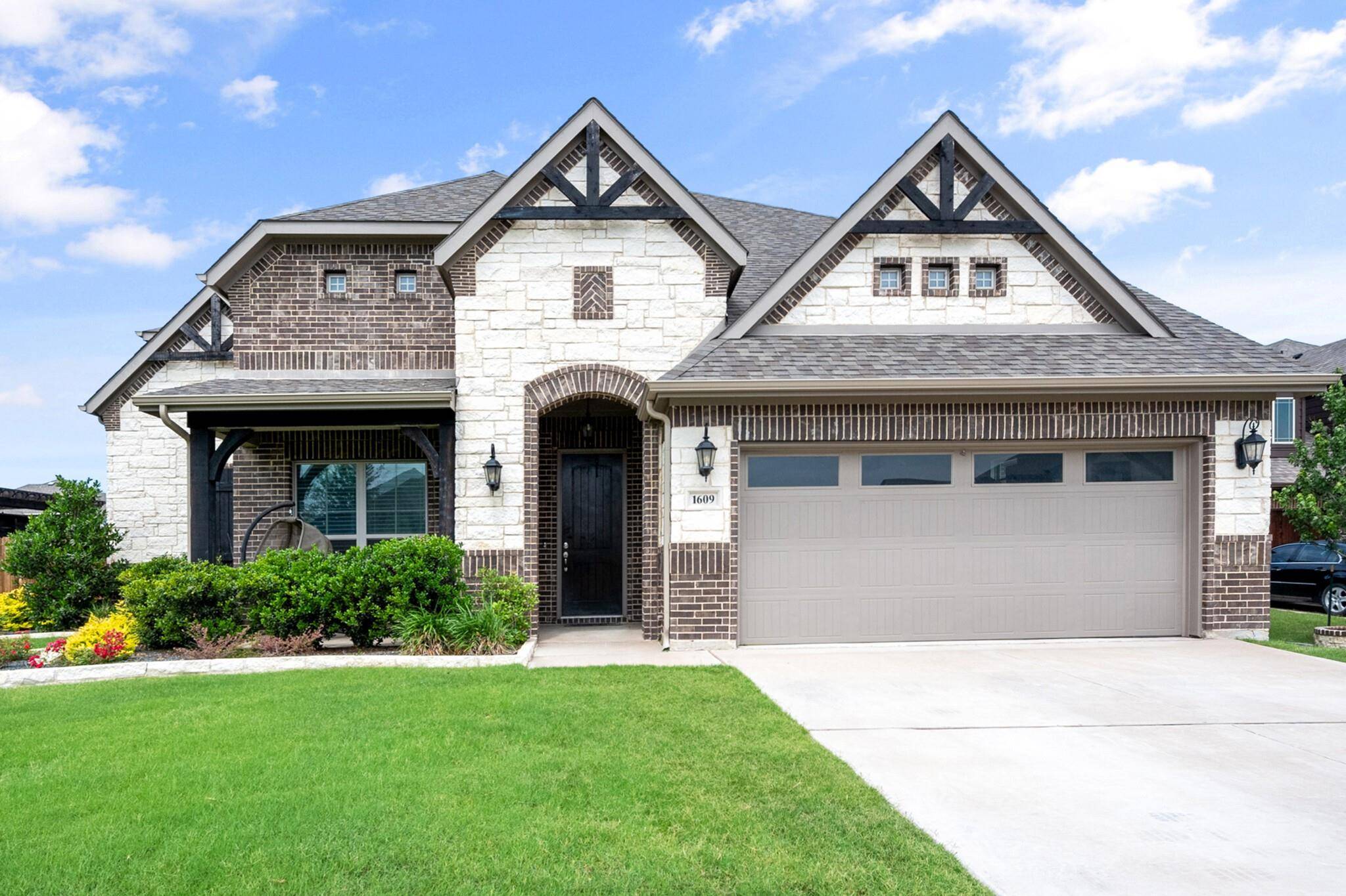 Waxahachie, TX 75165,1609 Granite Way