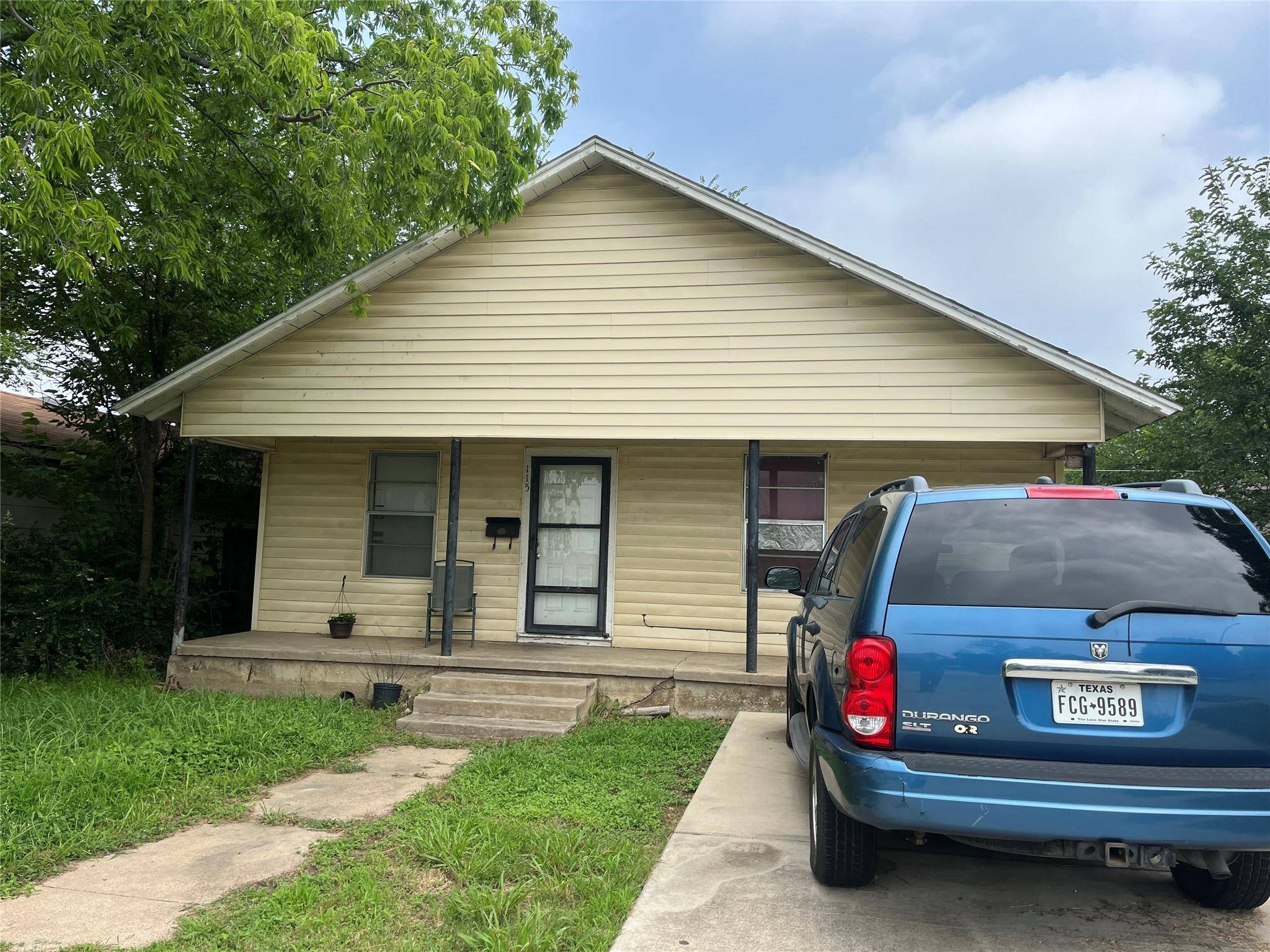 Arlington, TX 76010,115 Ray Street