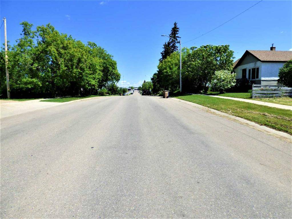 Lac La Biche, AB T0A 2C0,10419 101 B AVE