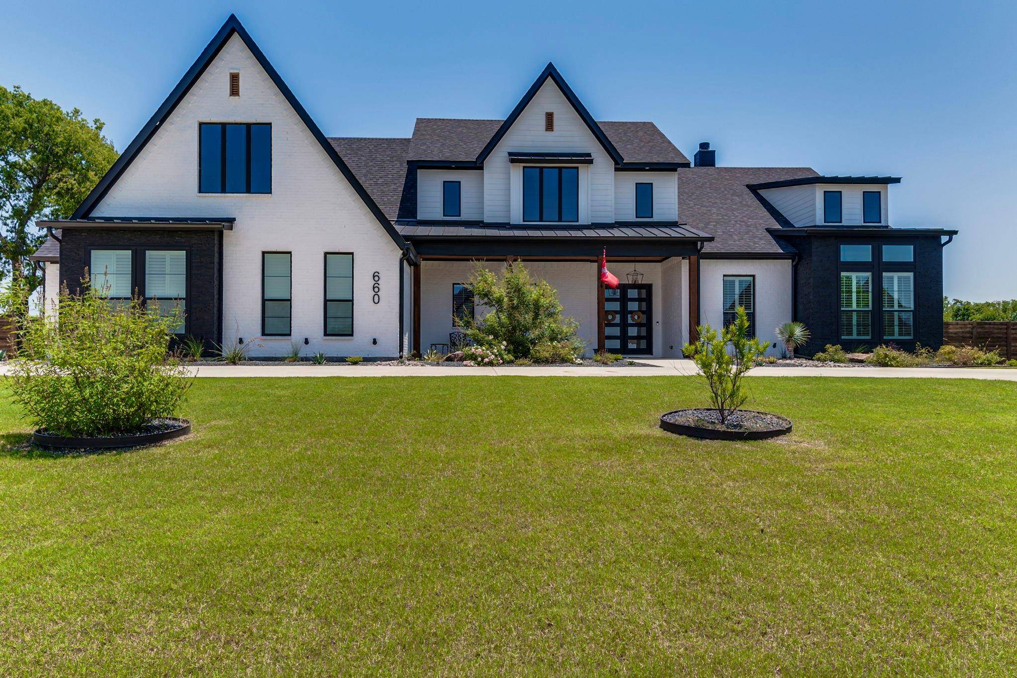 Waxahachie, TX 75167,660 Horseshoe Meadows Drive