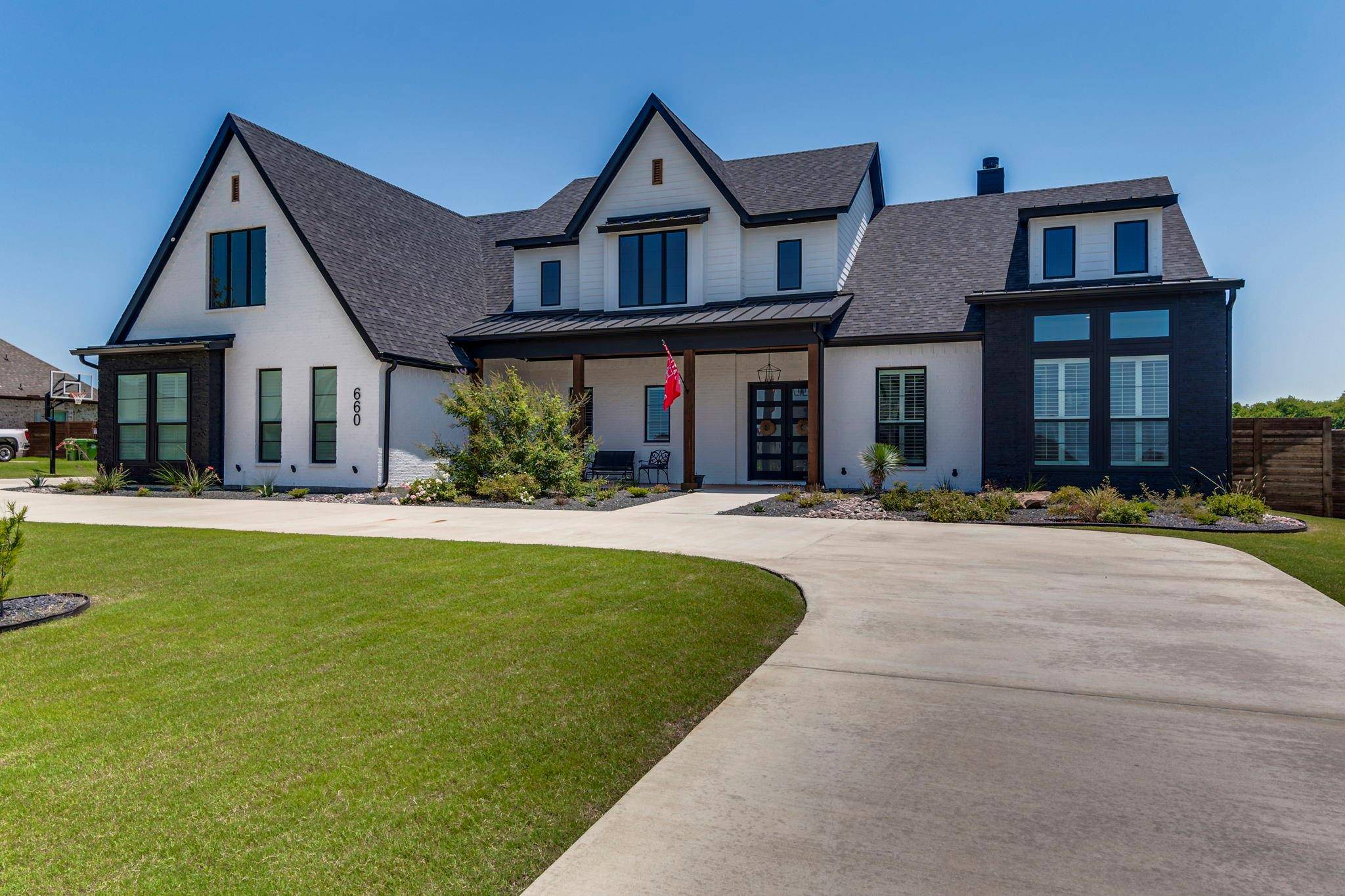 Waxahachie, TX 75167,660 Horseshoe Meadows Drive