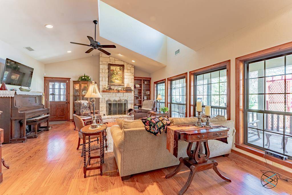 Enchanted Oaks, TX 75156,129 Cedarwood Drive