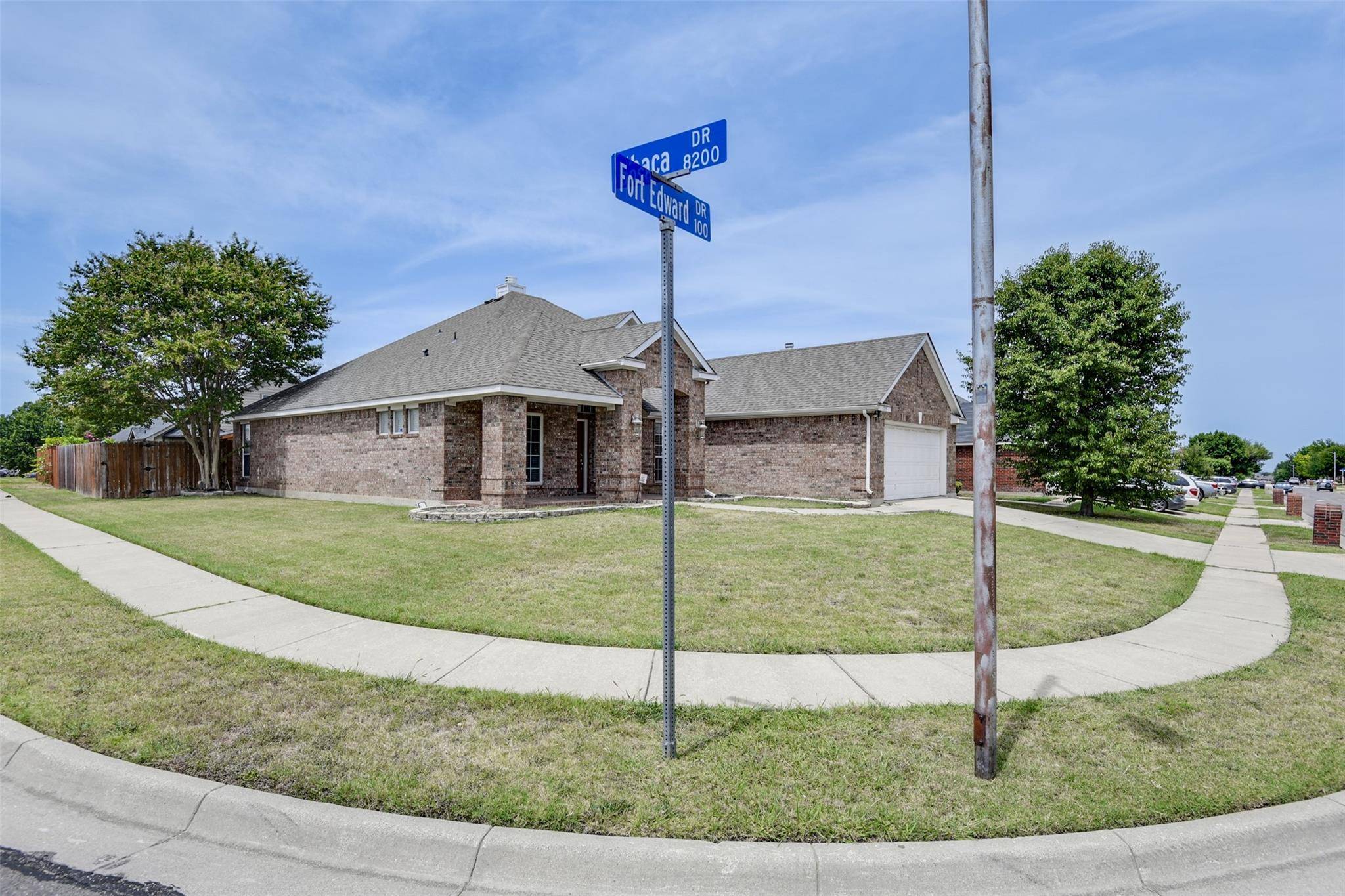 Arlington, TX 76002,115 Fort Edward Drive