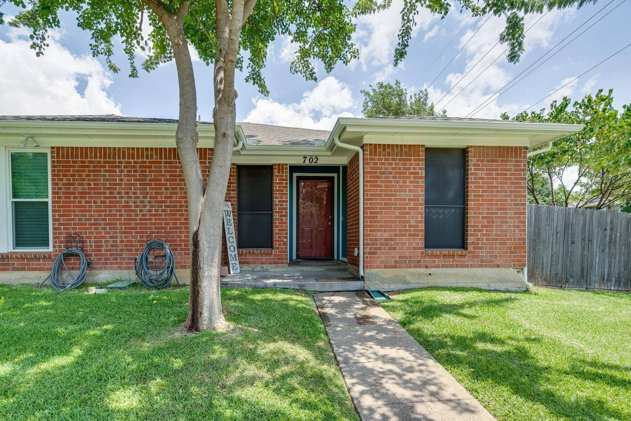 Grapevine, TX 76051,702 Michol Street