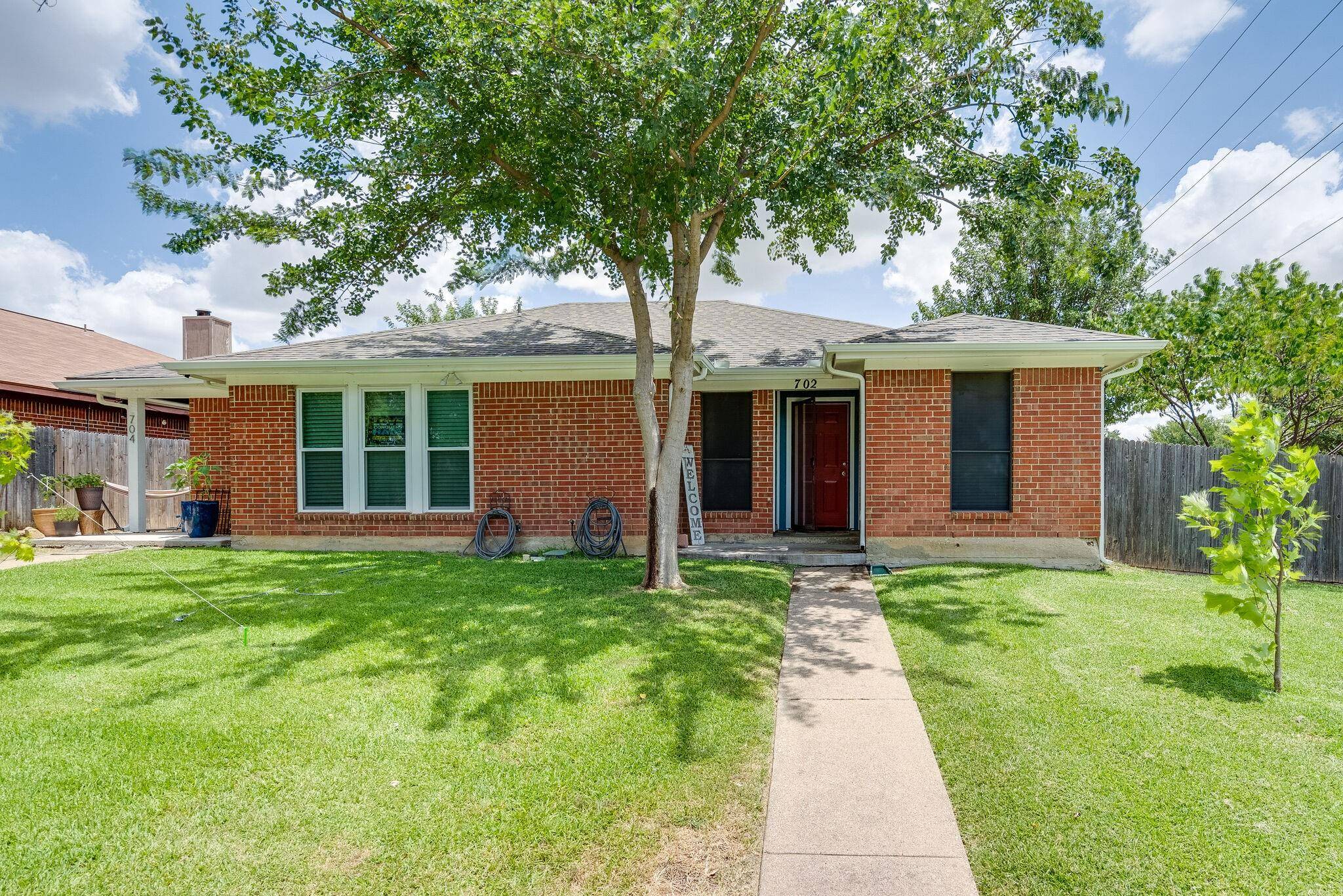 Grapevine, TX 76051,702 Michol Street