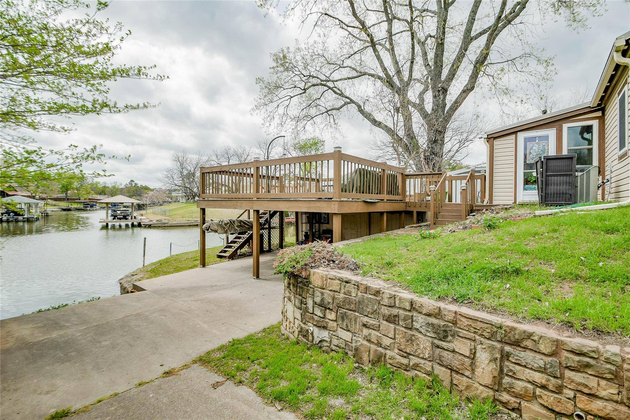 Granbury, TX 76048,1617 Cheyenne Trail