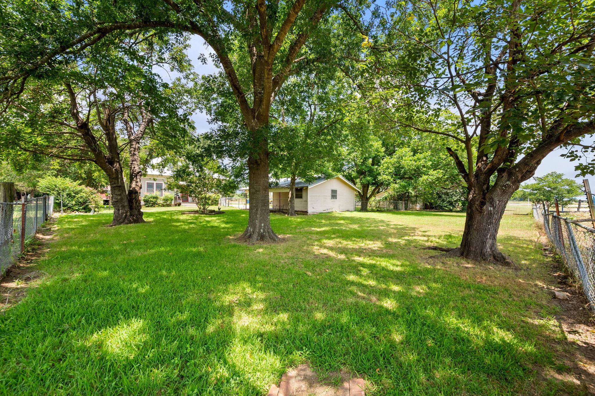 Wortham, TX 76693,403 E San Saba Street