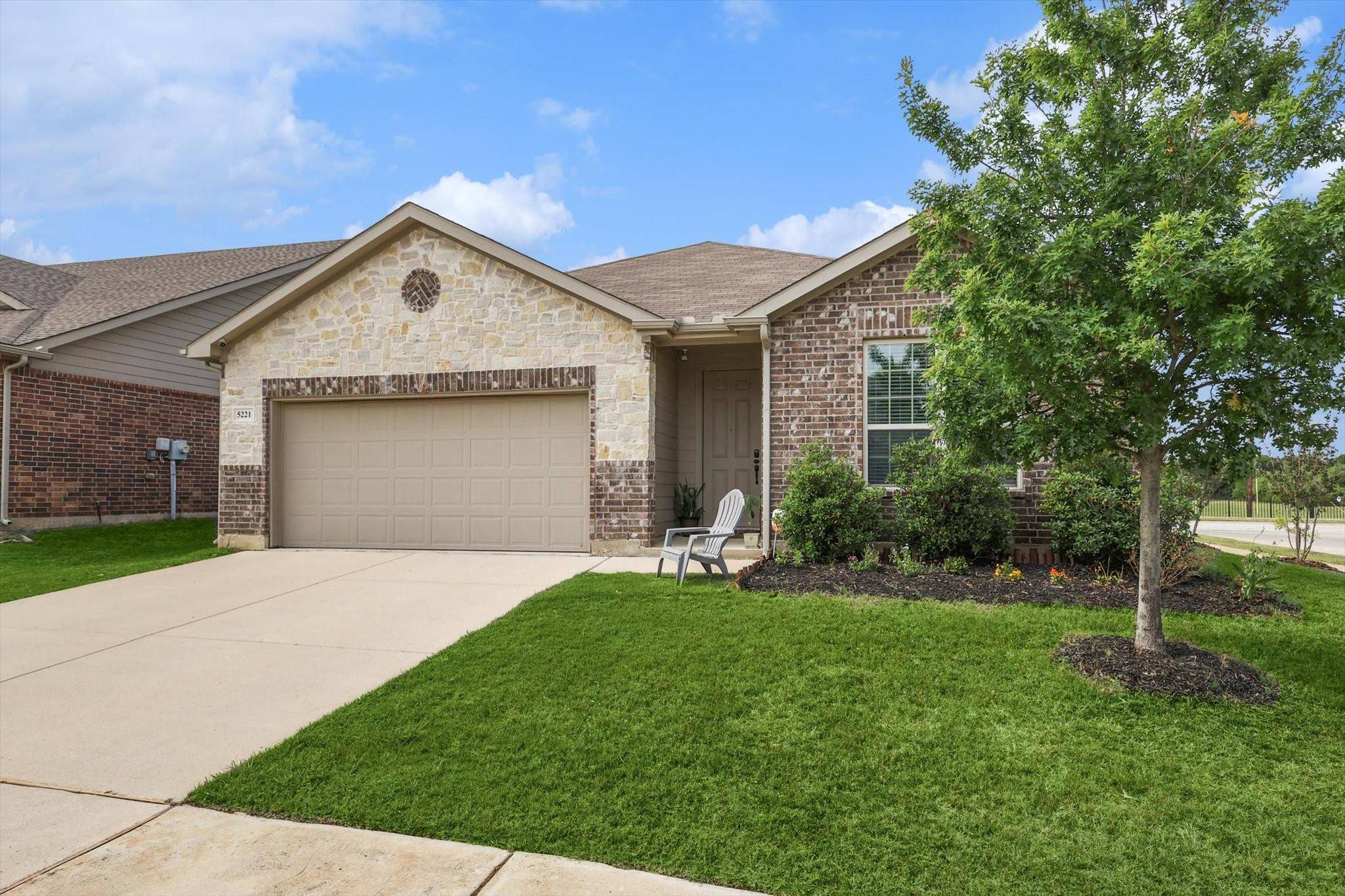 Denton, TX 76208,5221 Sea Cove Lane