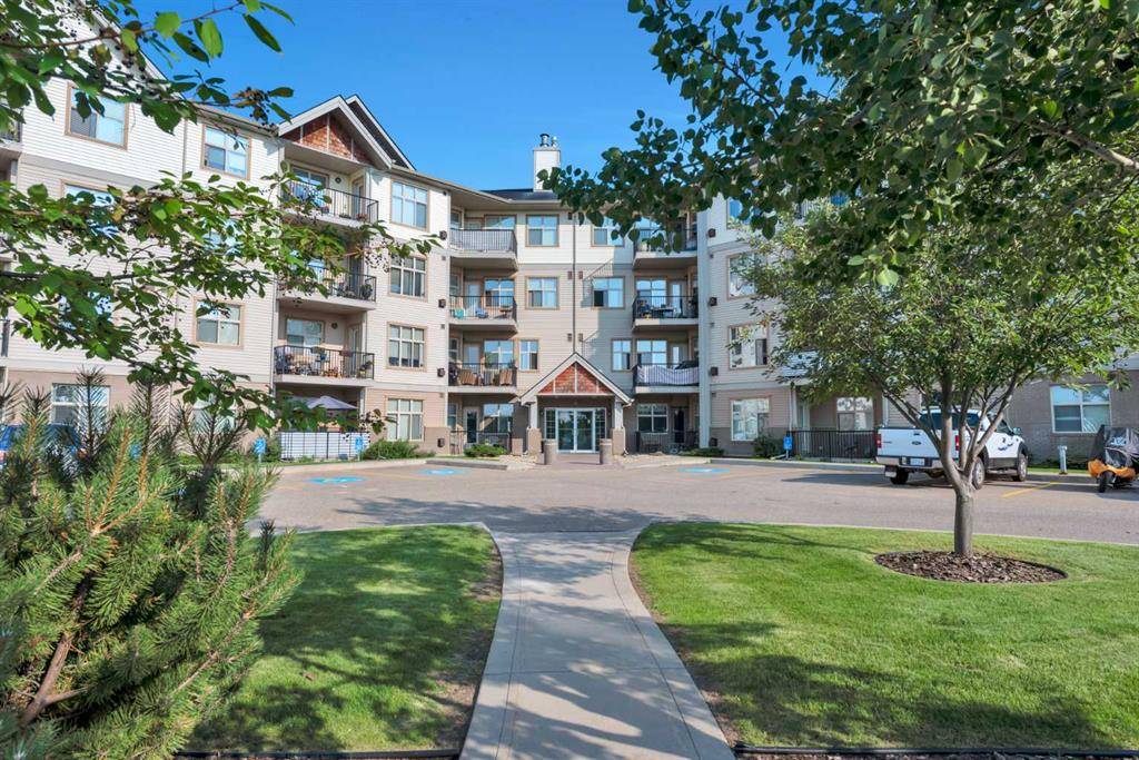 Sylvan Lake, AB T4S 0A4,100 Lakeway BLVD #316